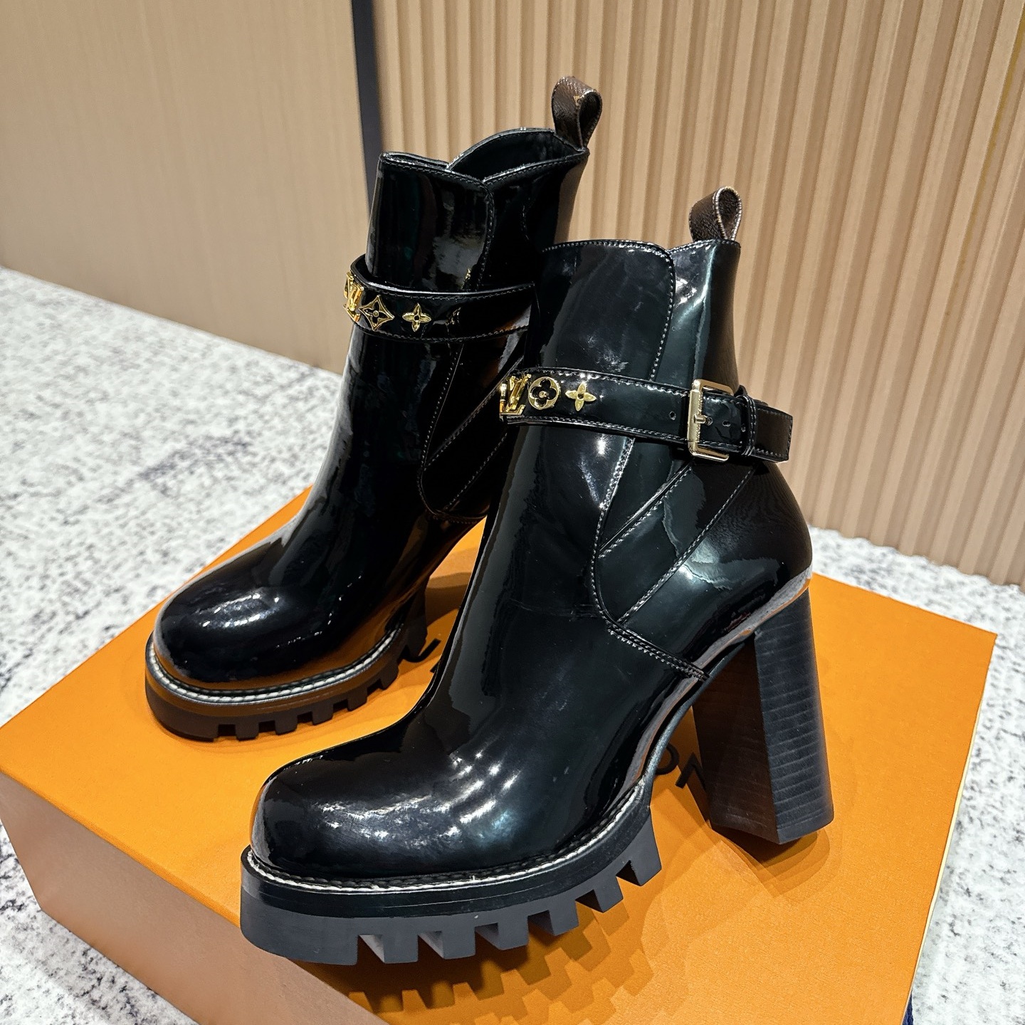 LV Patent Leather High-Heel Ankle Boots YV25093010