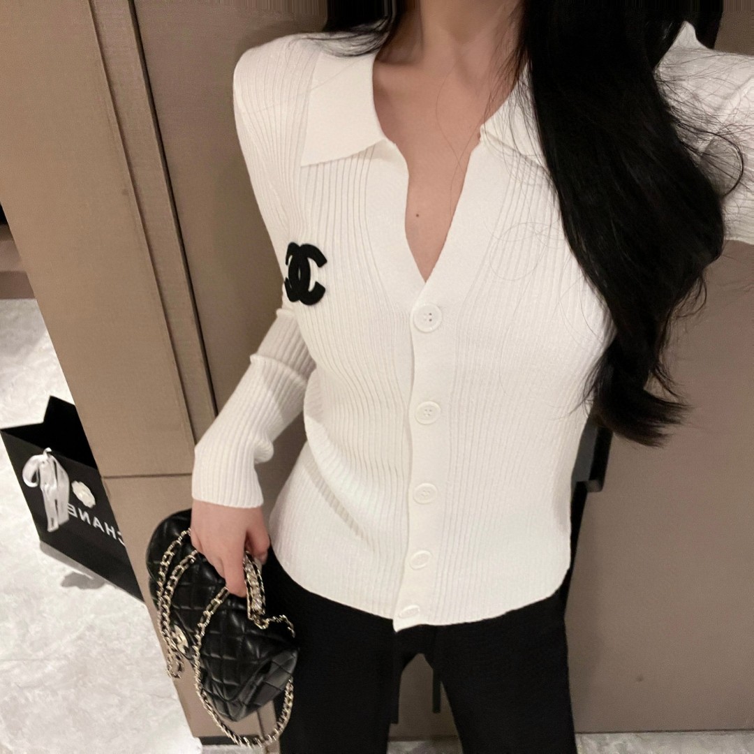 CH Women's Lightweight Knit Cardigan XX25093010