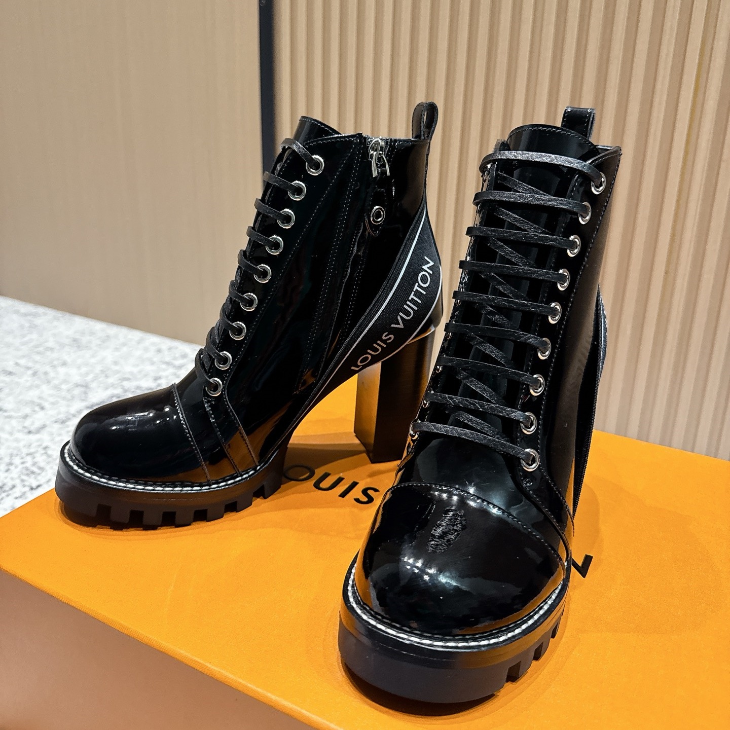 LV High-Heel Ankle Boots YV25093005