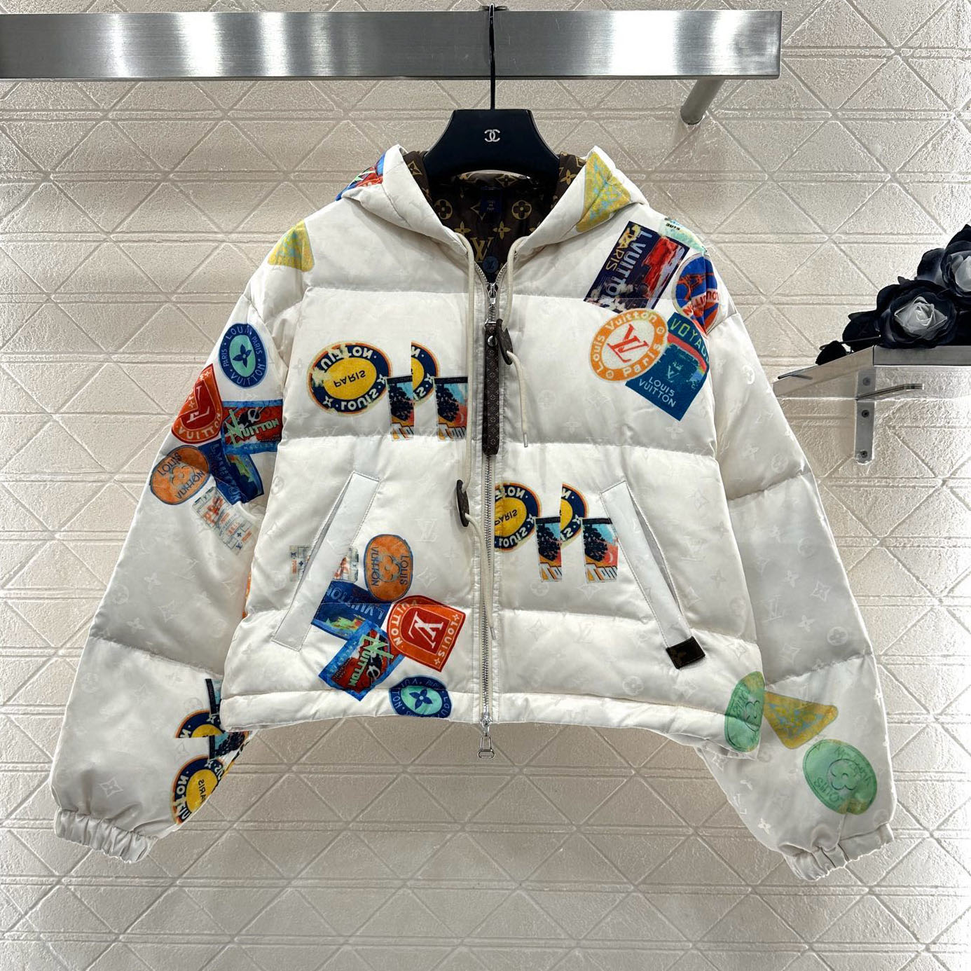 LV Hooded Badge Padded Jacket AM25100207