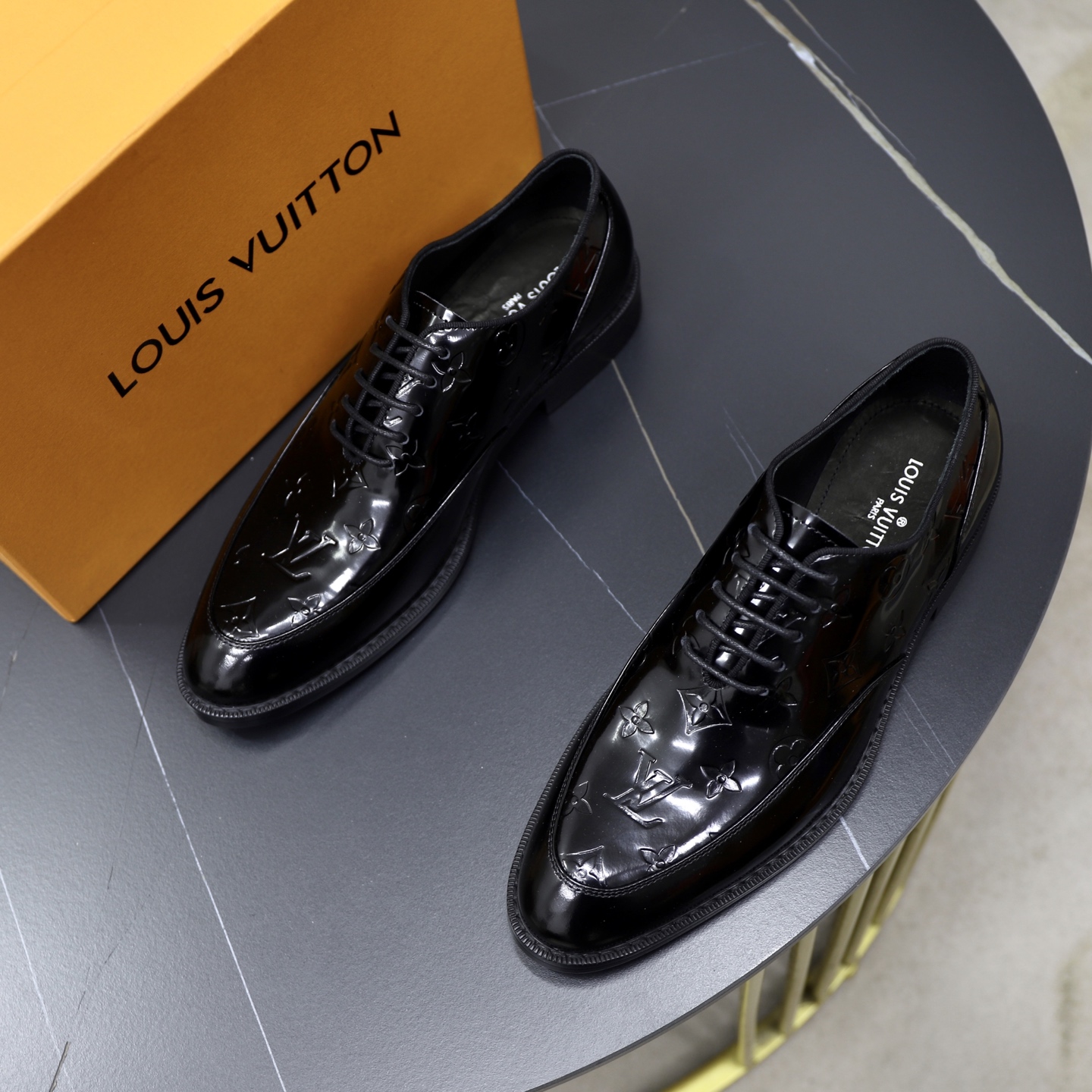 LV Brogue-Style Leather Shoes YV25100202