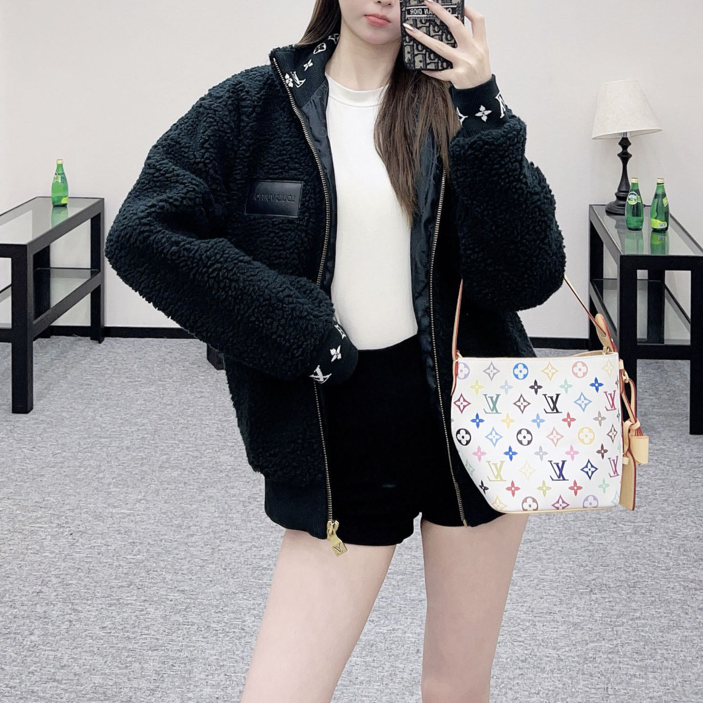 LV Women's Fashion Plush Coat AM25100407