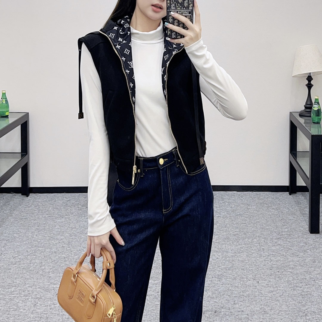 LV Hooded Printed Tweed Vest AM25100418