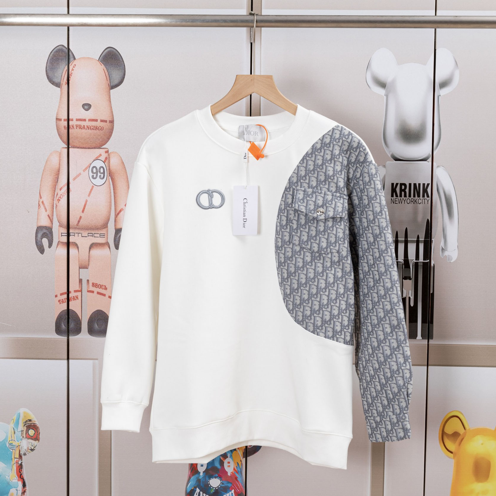 CD Patchwork Crew Neck Sweatshirt XX25100501