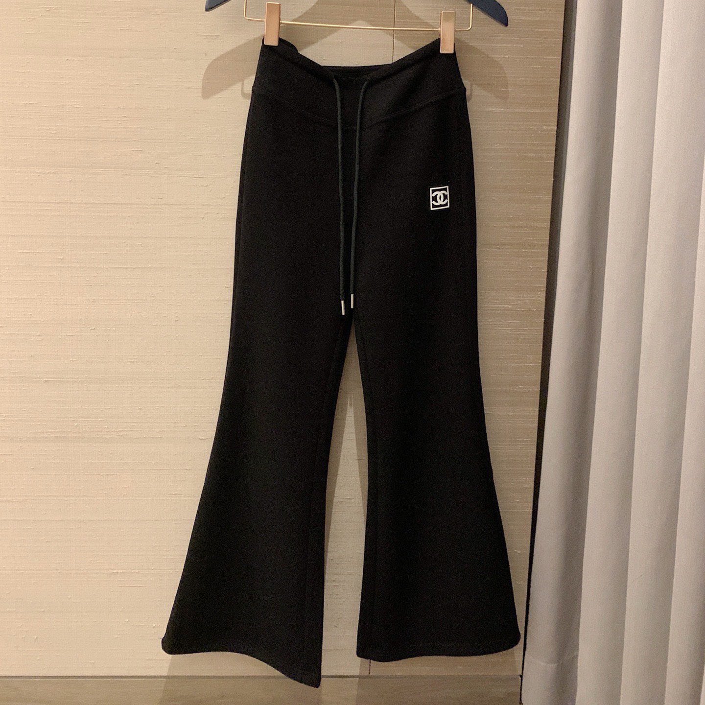 CH Leather Badge Double C Logo Stylish Trousers AM25101116