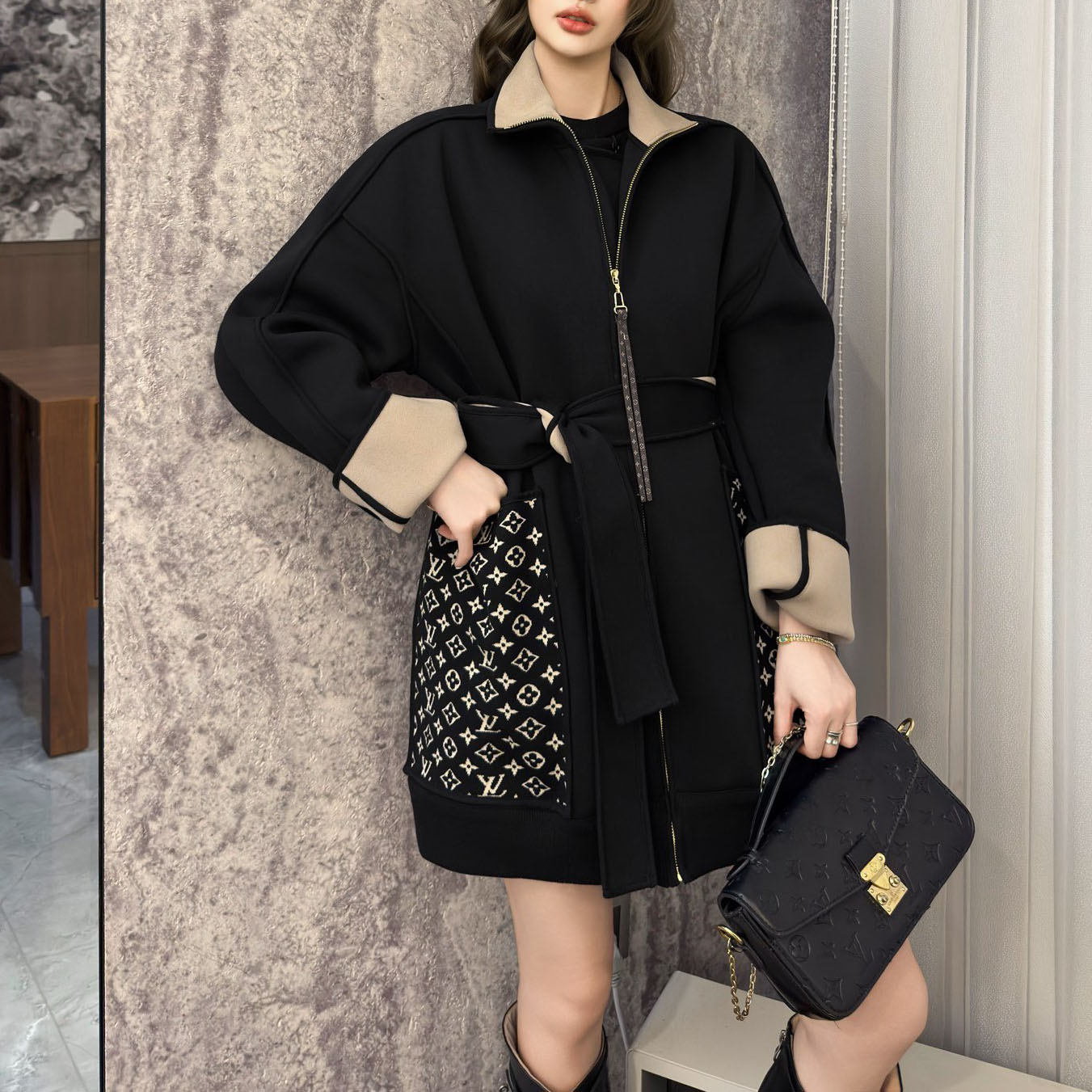 LV Stylish Trench Coat AM25101111