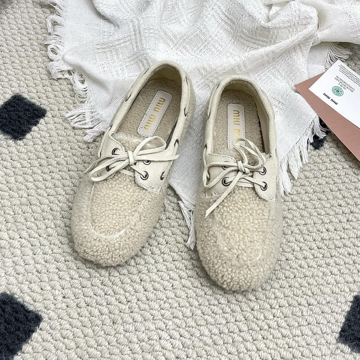 Miu Casual Wool Loafers AM25101105