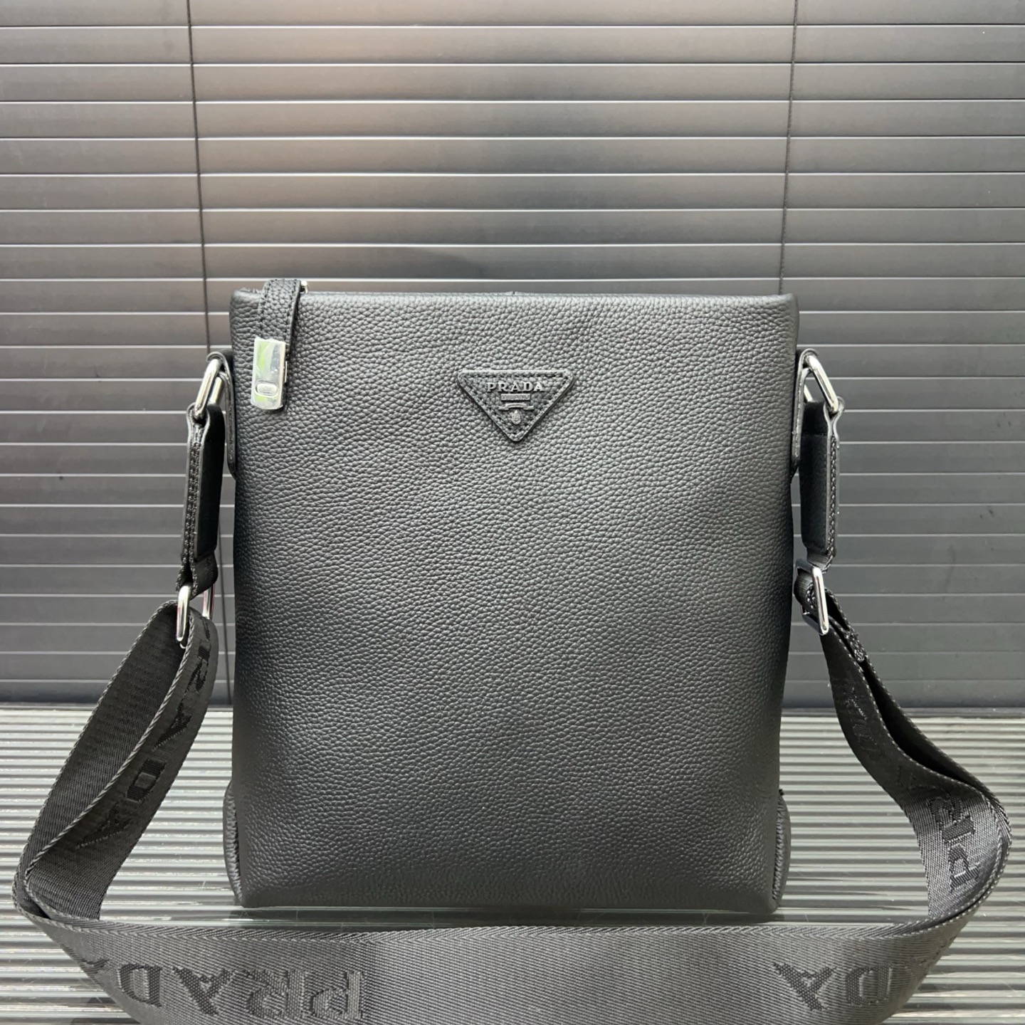 PRA  Men's Black Leather Crossbody Bag YV25101306