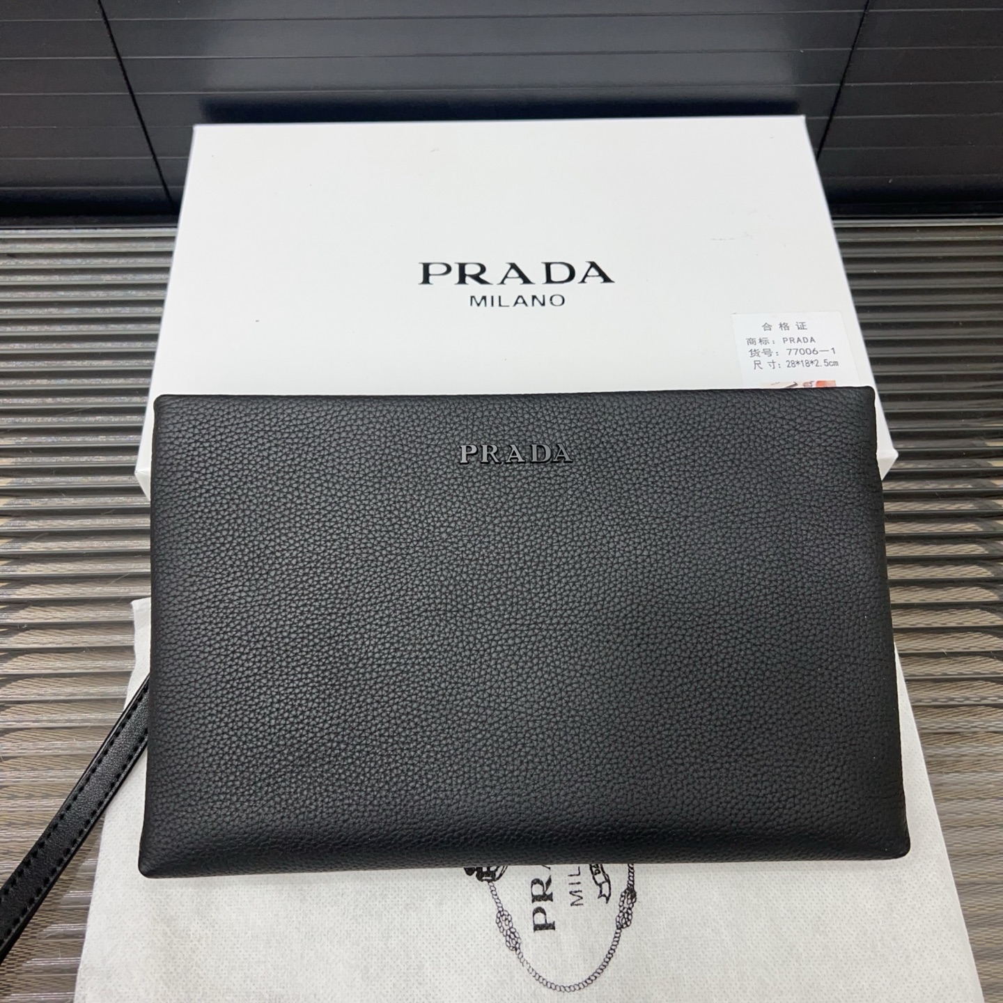 PRA Black Cowhide Handbag YV25101305