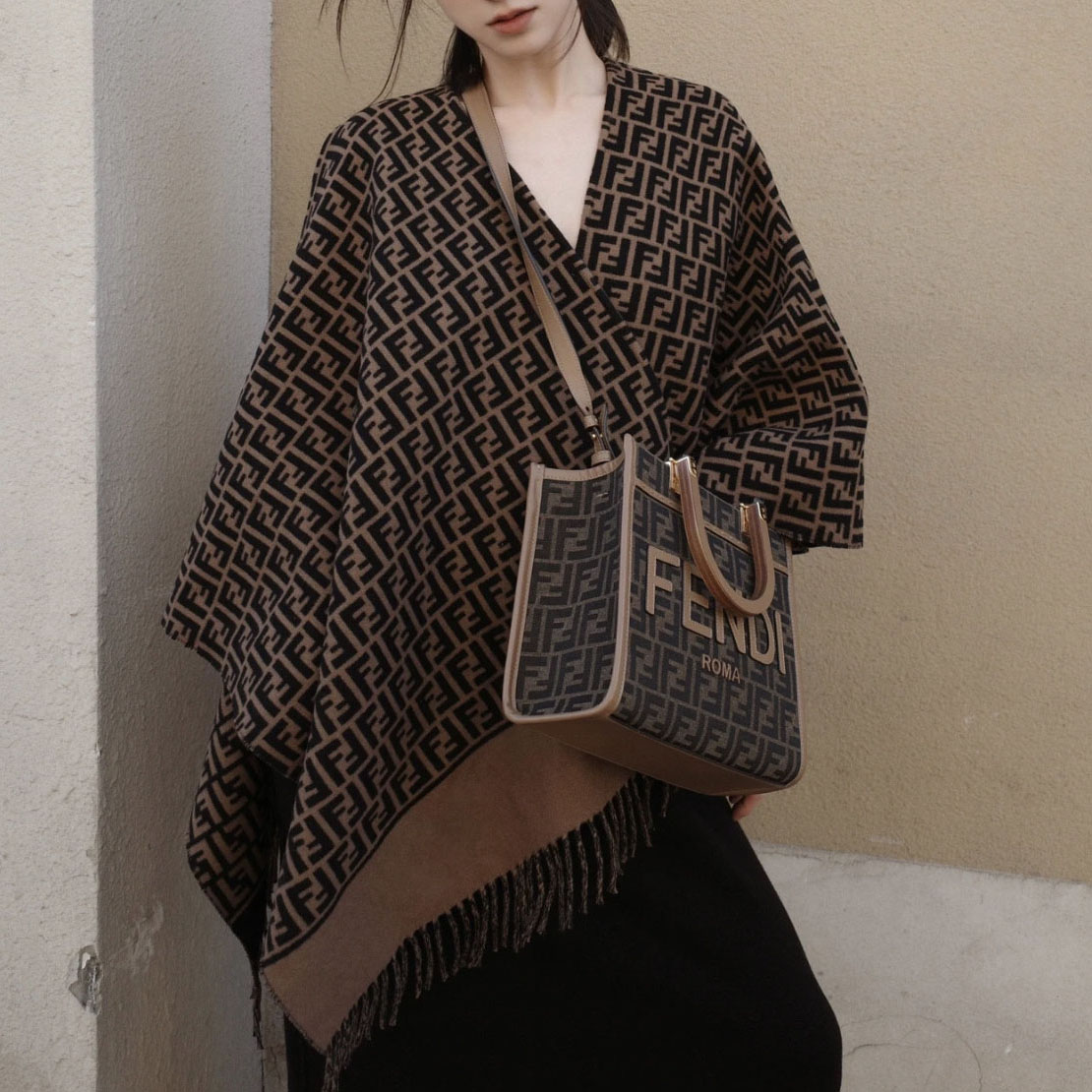 FD Classic Double F Jacquard Shawl AM25101308