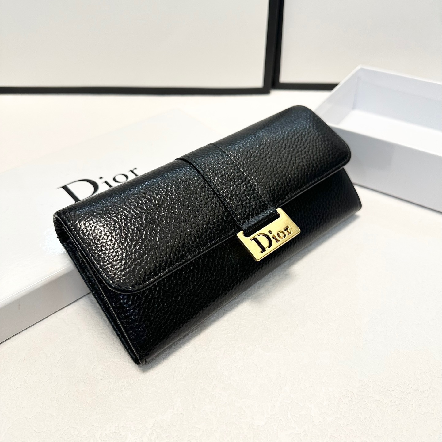 CD Women's Top - Grain Leather Long Wallet YV25101501