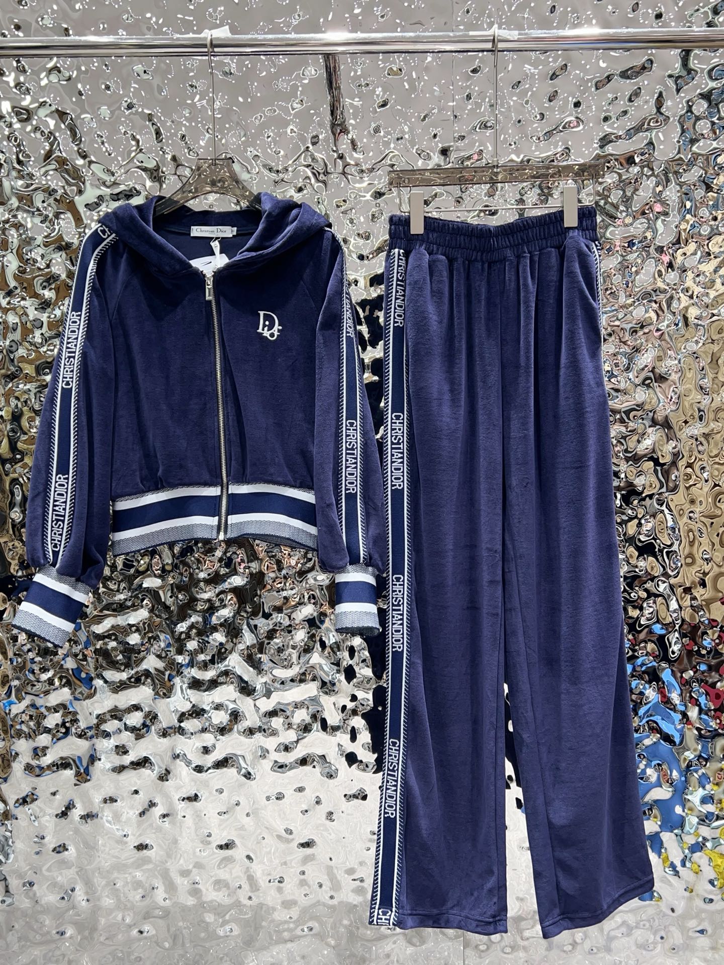 CD Women's Velour Leisure Suit XX25101702