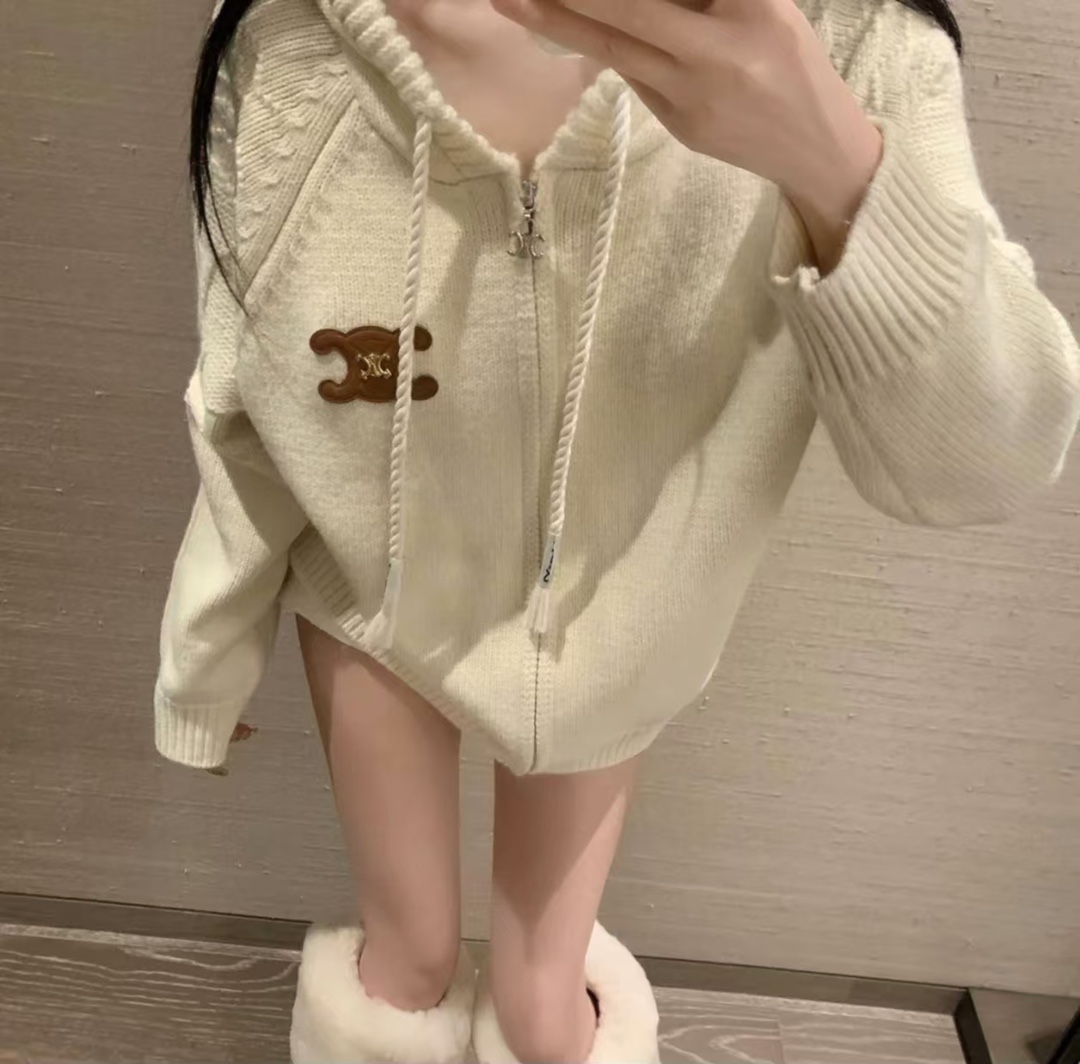 CE Bulky Wool Hooded Cardigan with Leather Logo AM25102002