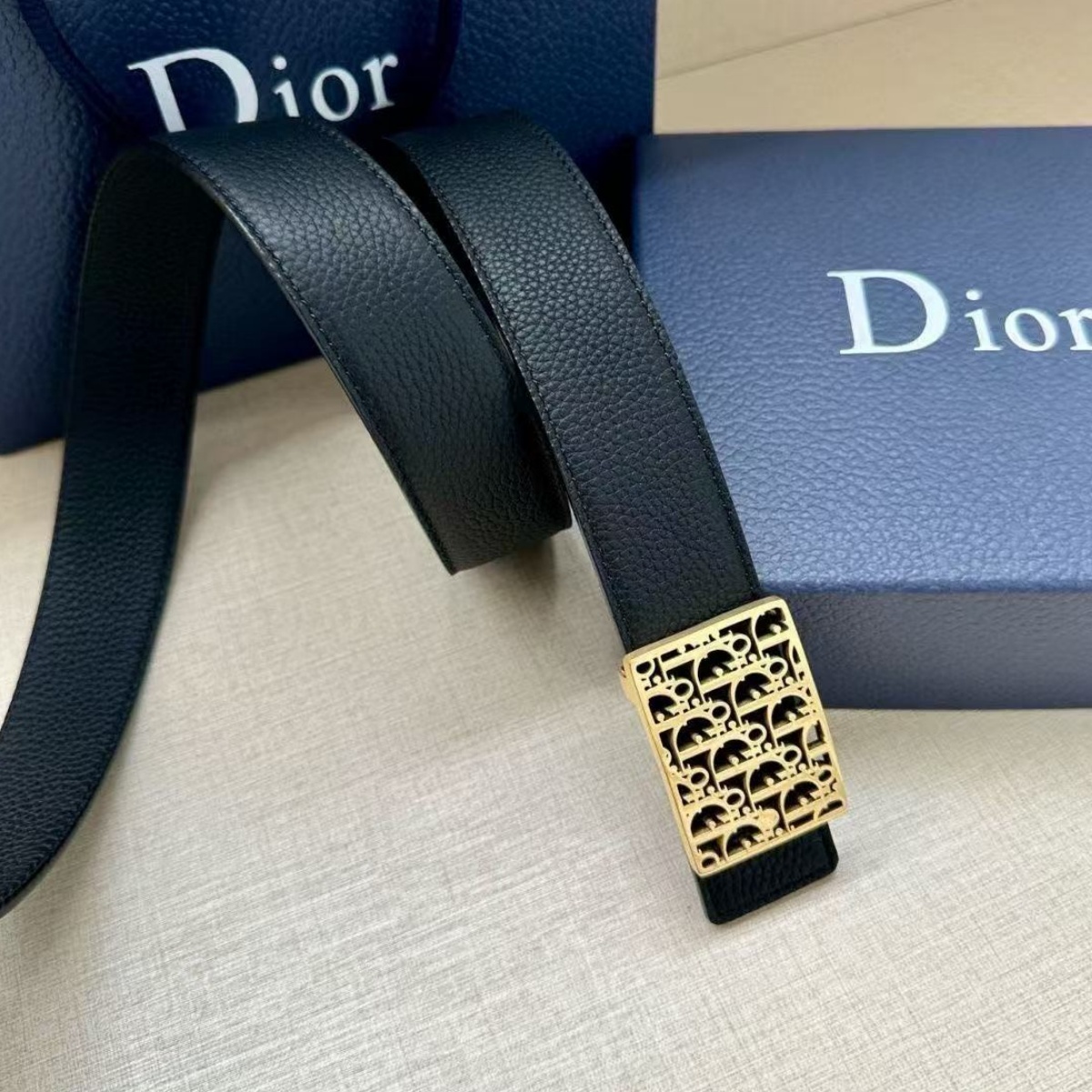 CD Men's Pebbled Top-Grain Cowhide Belt YPD25102207