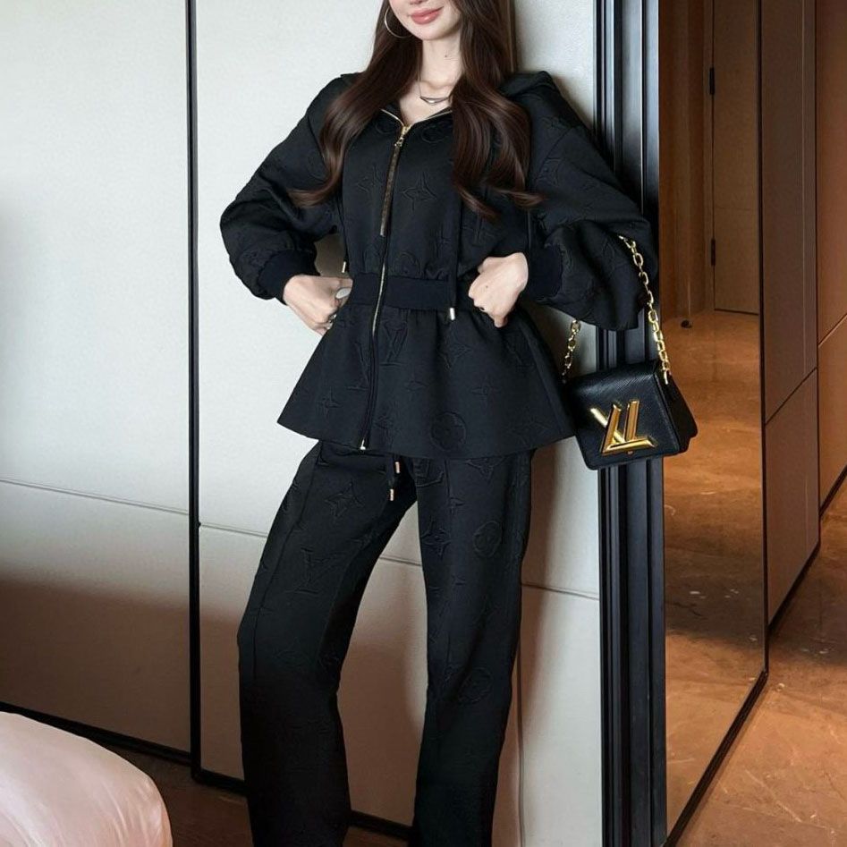 LV New Style Hooded Leisure Suit AM25102115