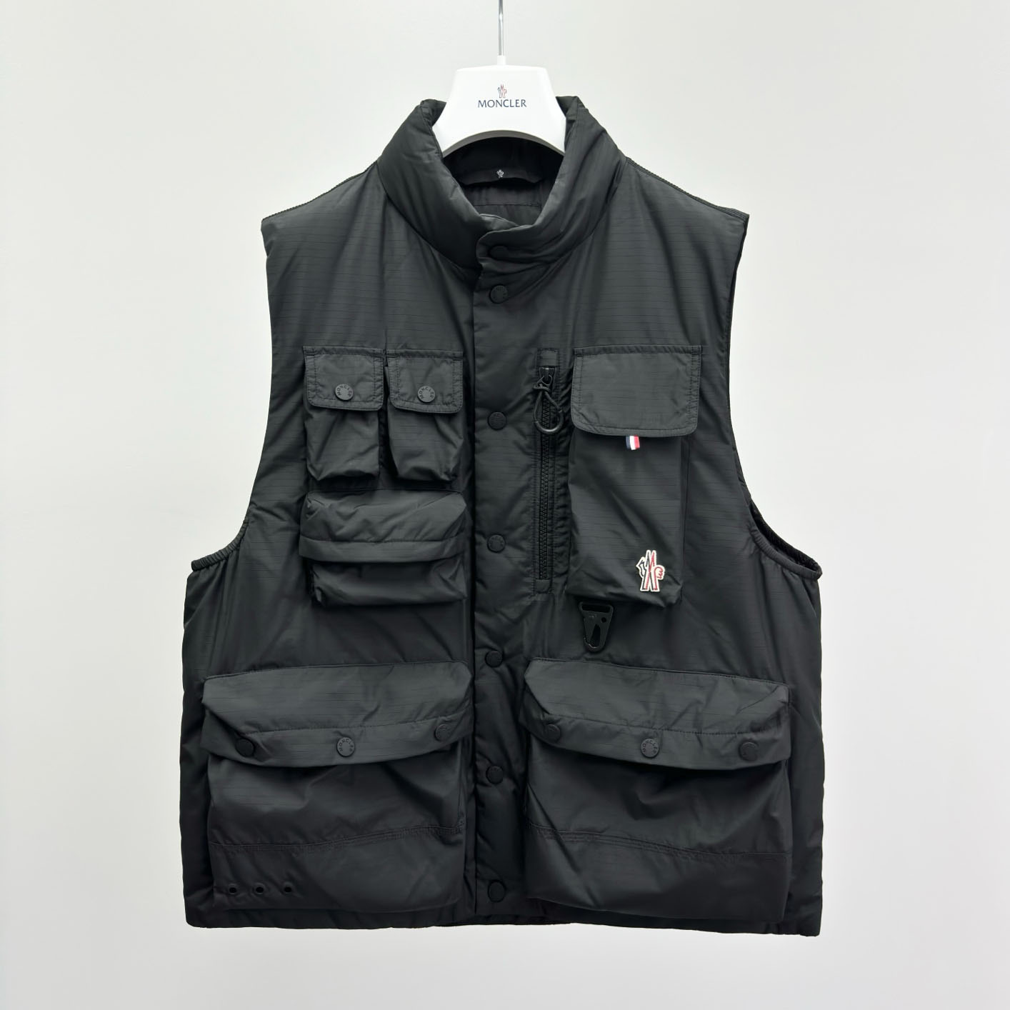 Mcl Down Puffer Vest with Multiple Pockets XX25102511