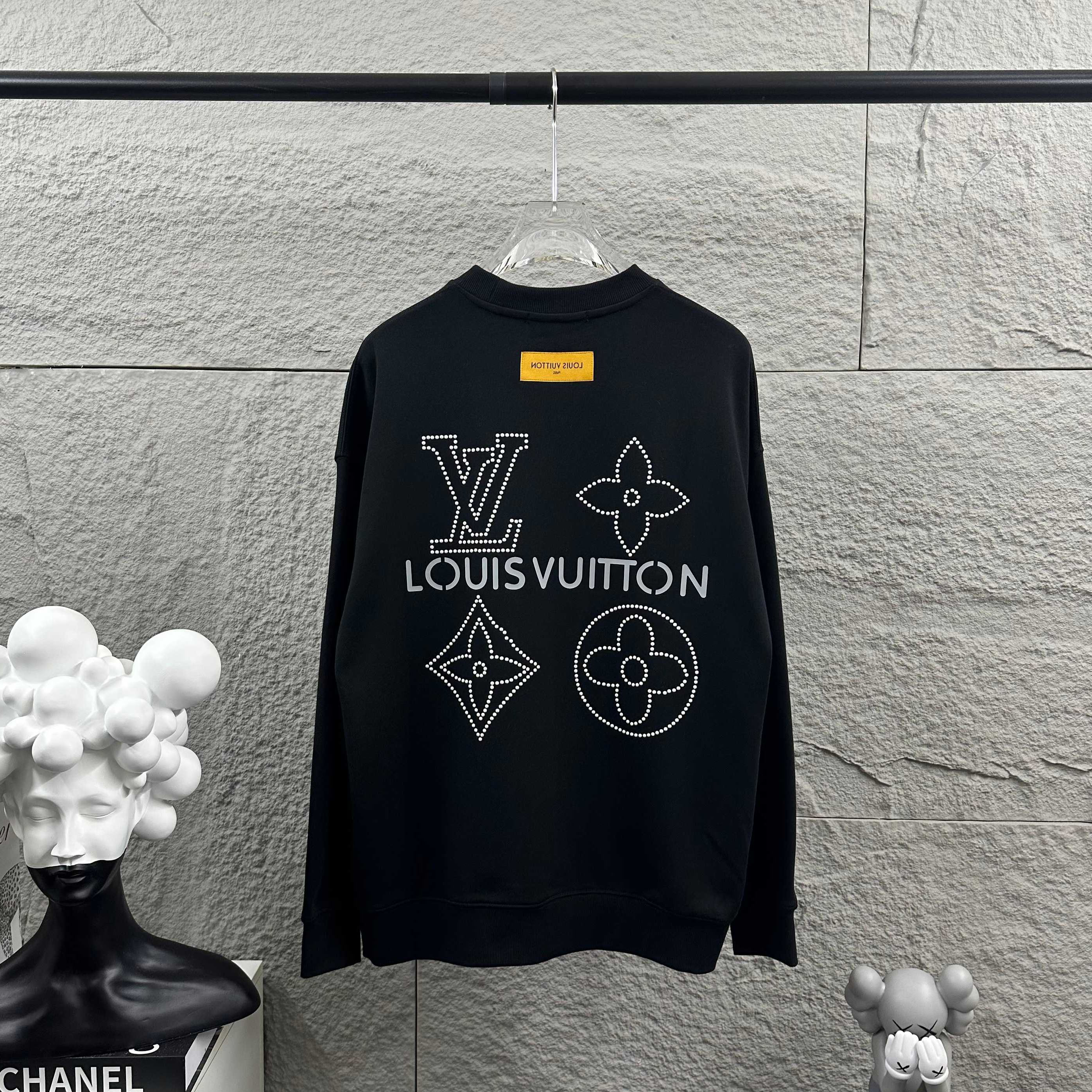 LV 3D Silicone and Pearl Logo Sweatshirt XX25102514