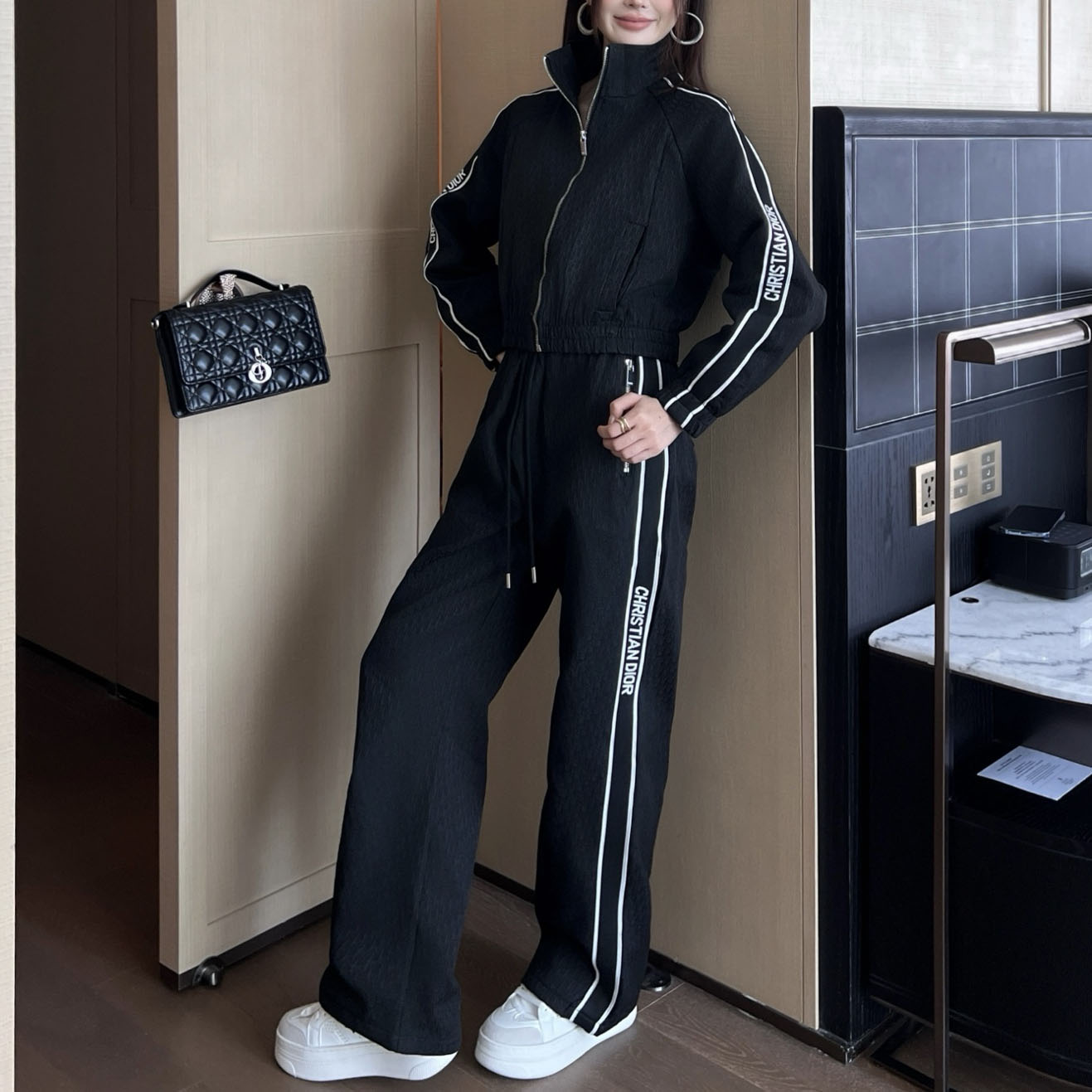 CD Classic Casual Tracksuit with Subtle Logo Pattern XX25102501