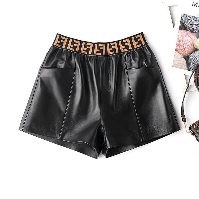 FD Luxe Logo Webbing Leather Wide-Leg Shorts XX25102610