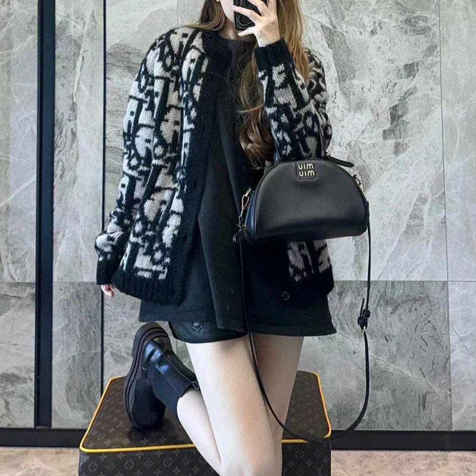 CD Oblique Knit Cardigan XX25102803