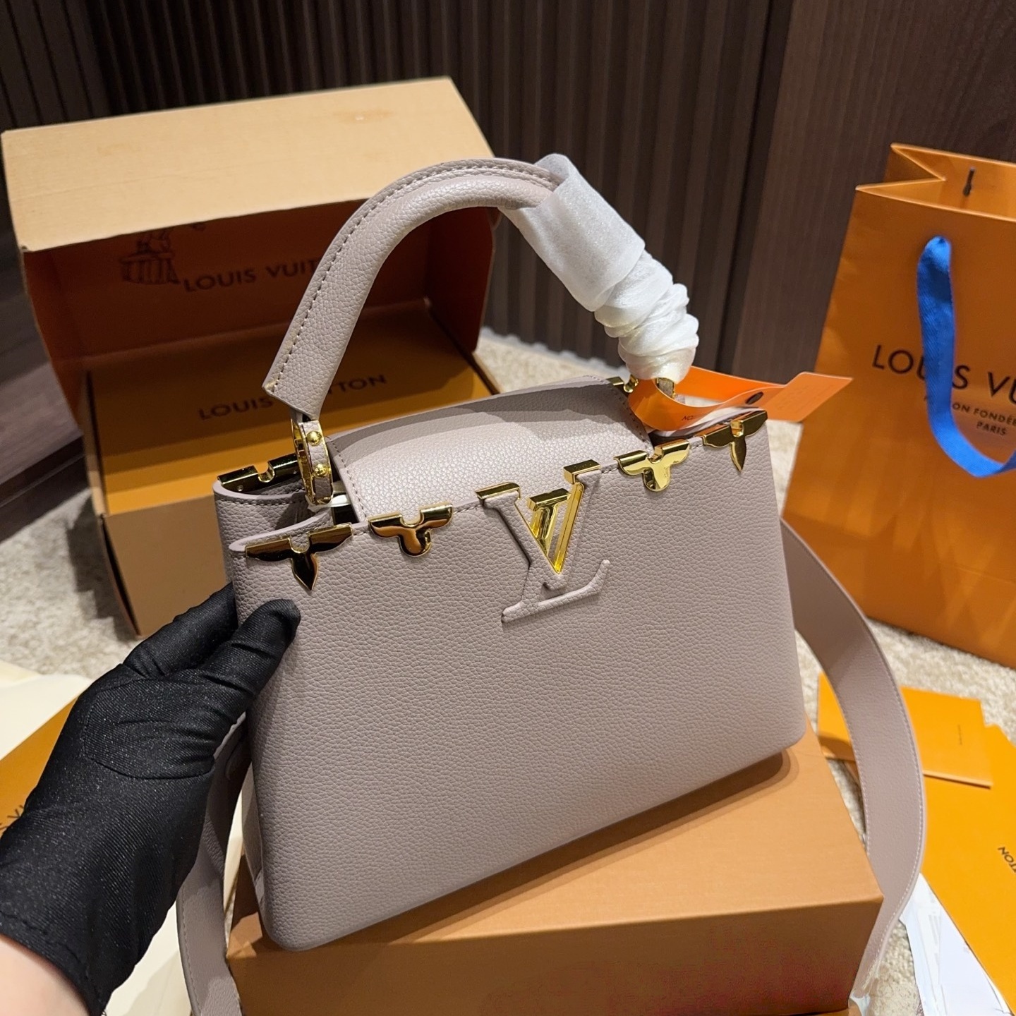LV Golden Motif Capucines Bag YV25110311