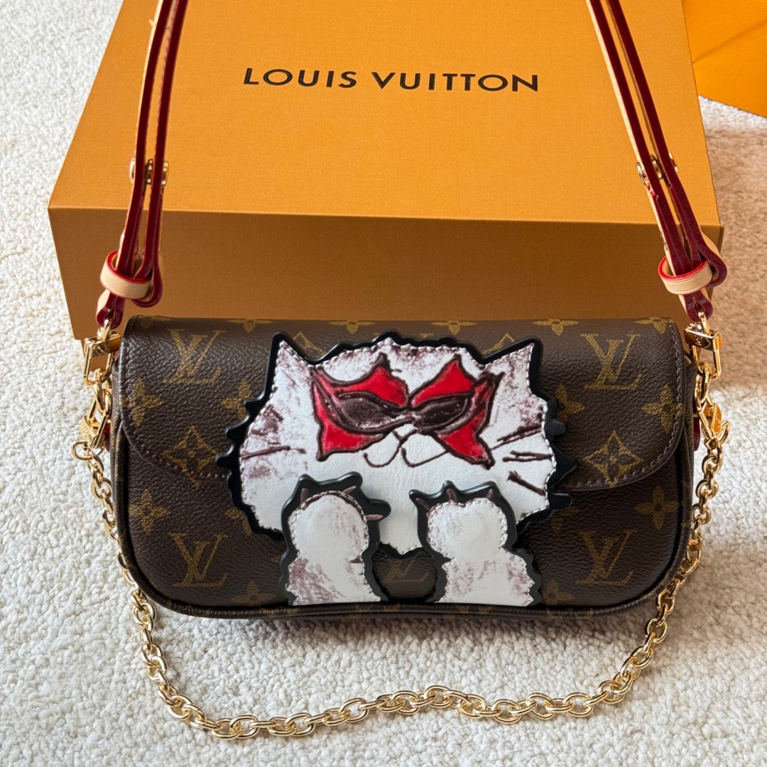 LV × Grace Coddington Cat Capsule Wallet On Chain Ivy Bag YV25110306