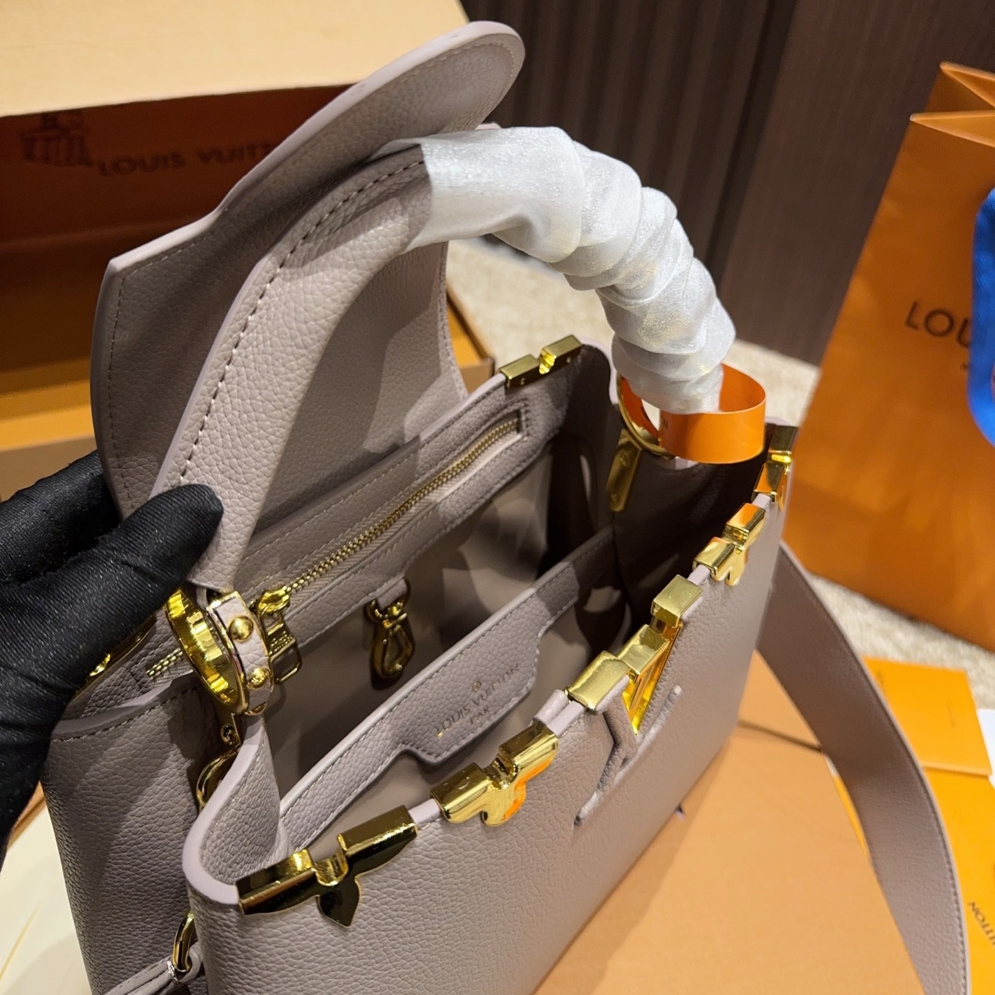 LV Golden Motif Capucines Bag YV25110311