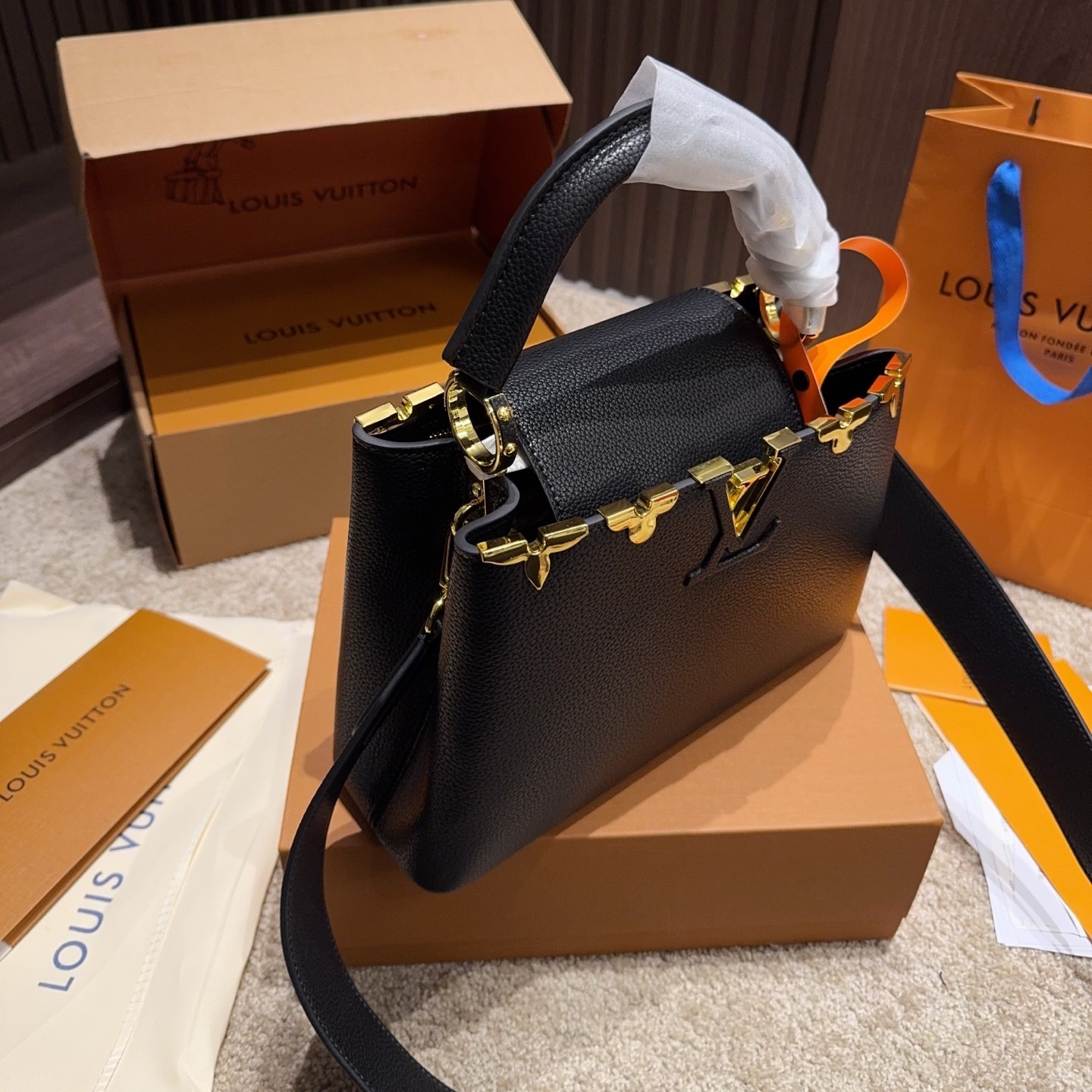 LV Golden Motif Capucines Bag YV25110311