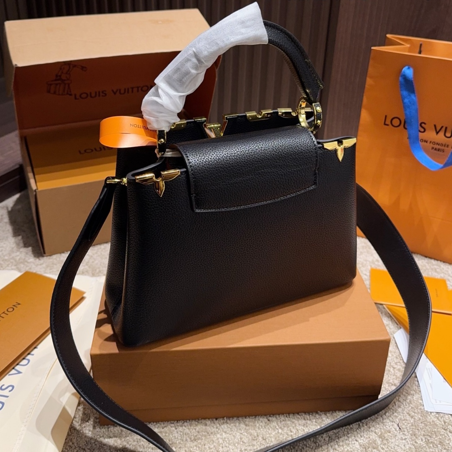 LV Golden Motif Capucines Bag YV25110311