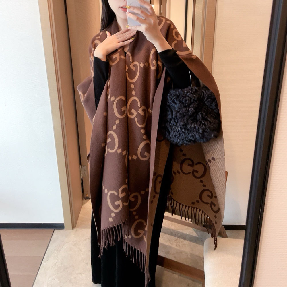 GG Double G Jacquard Cape Blanket AM25110341