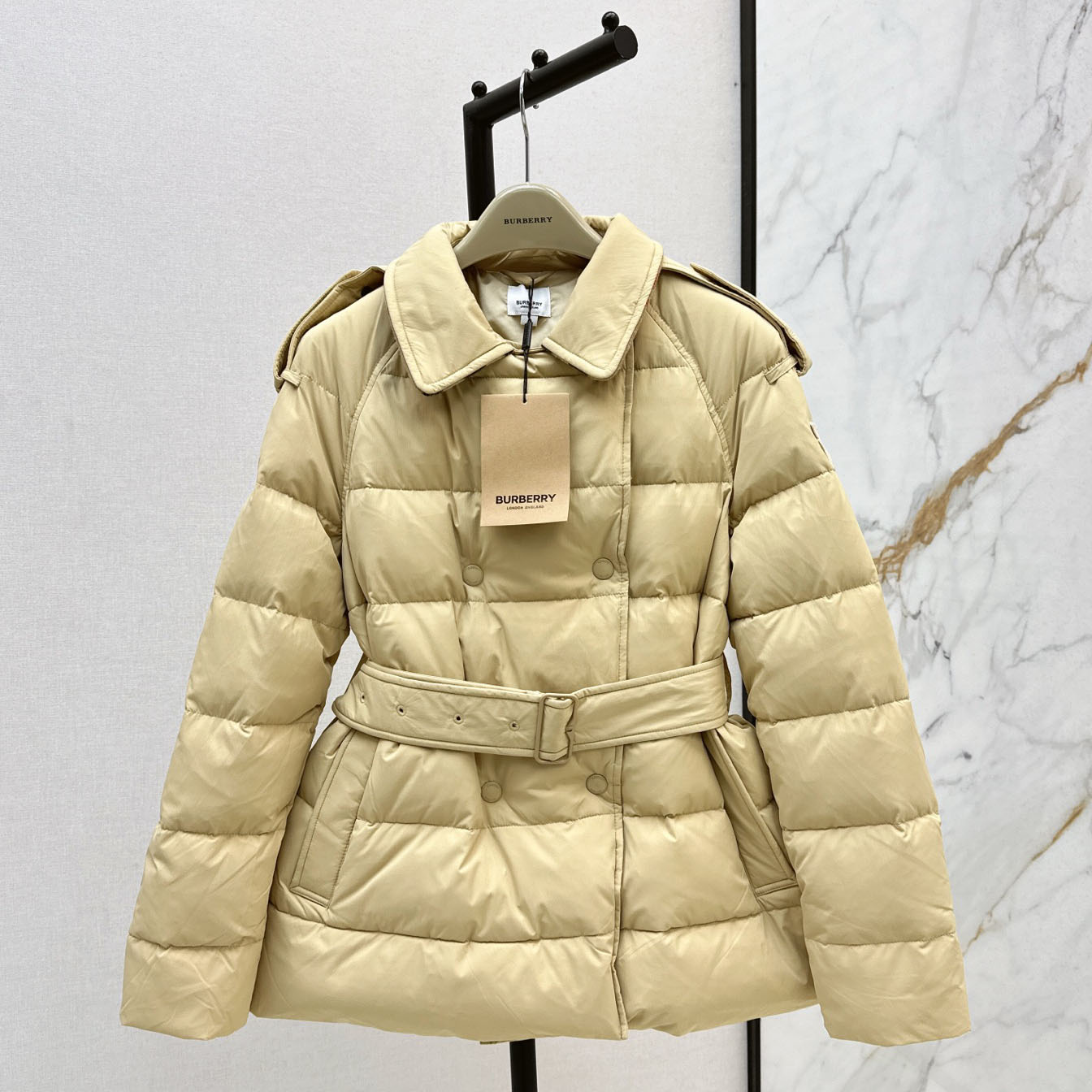 Bur Classic Double-Breasted Lapel Down Jacket AM25110402