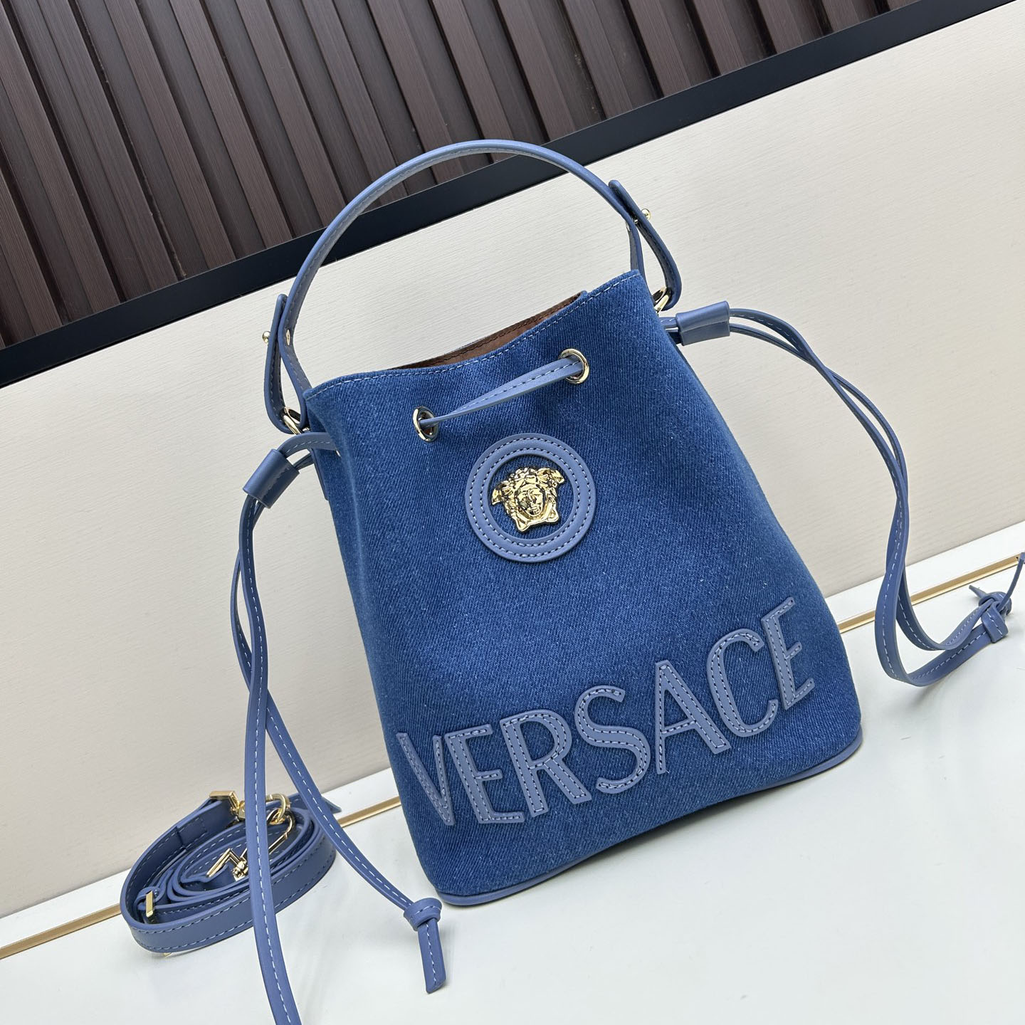 Vs Women's Drawstring Handbag AM25110413