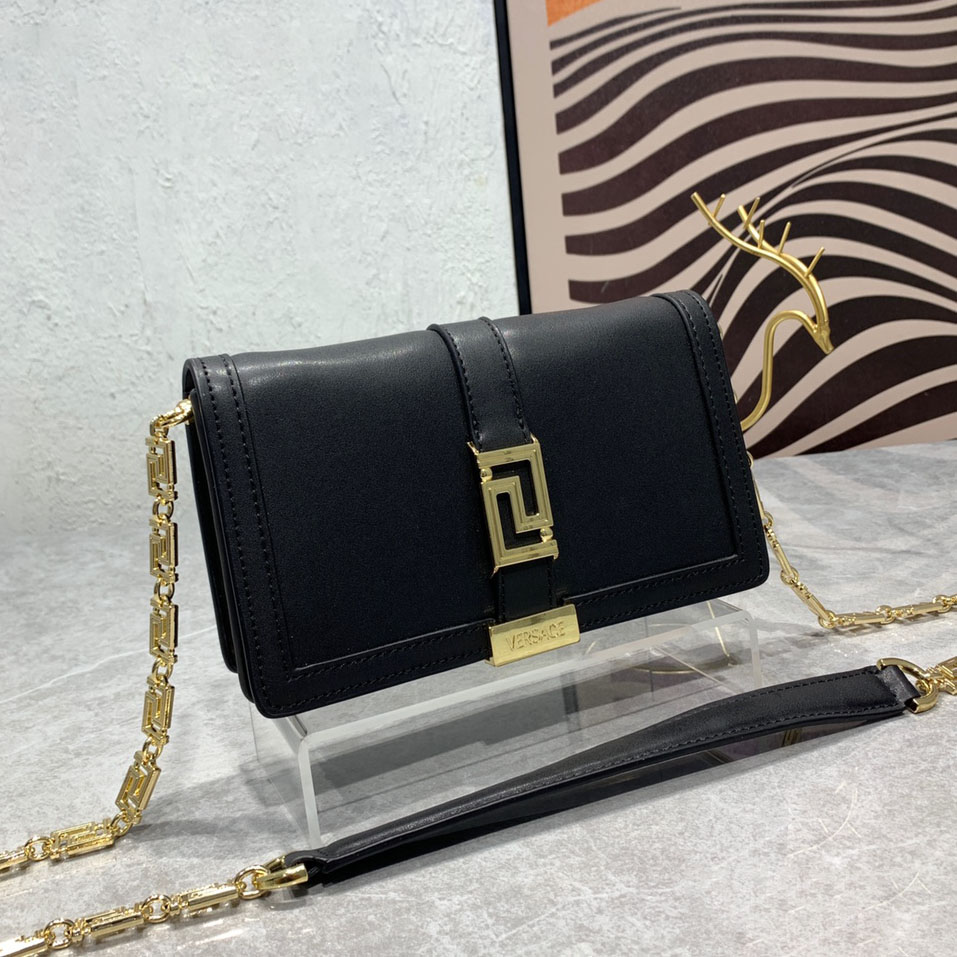 Vs Classic Chain Shoulder Bag AM25110428