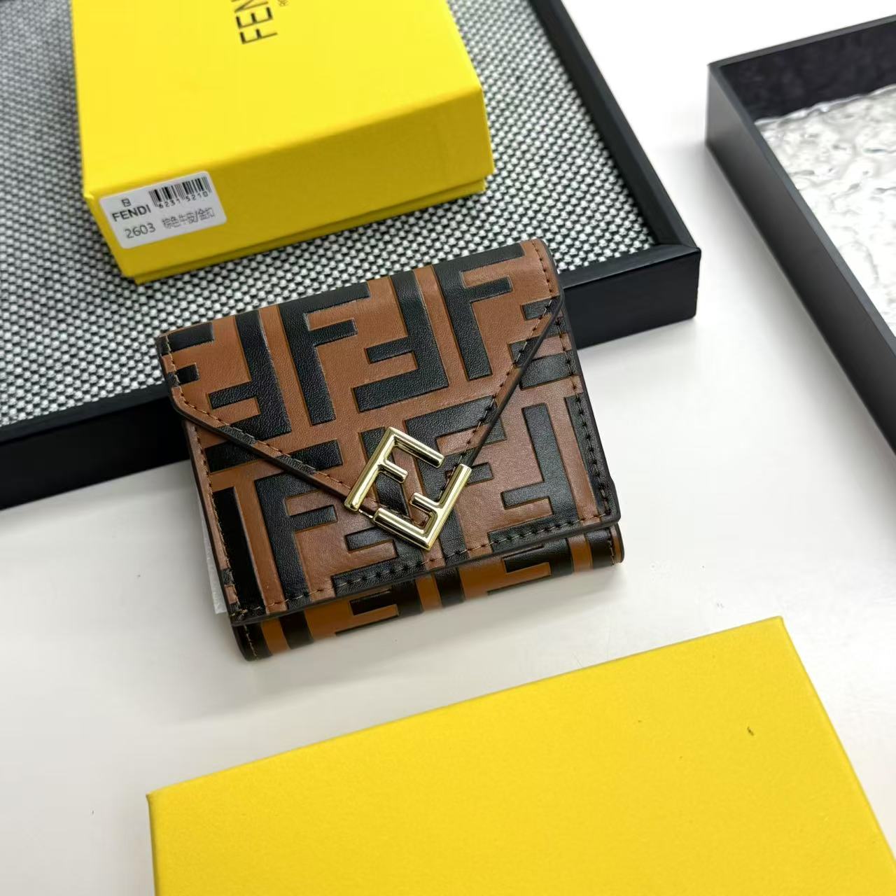 FD Diamonds Tri-fold Cowhide Wallet XX25110528