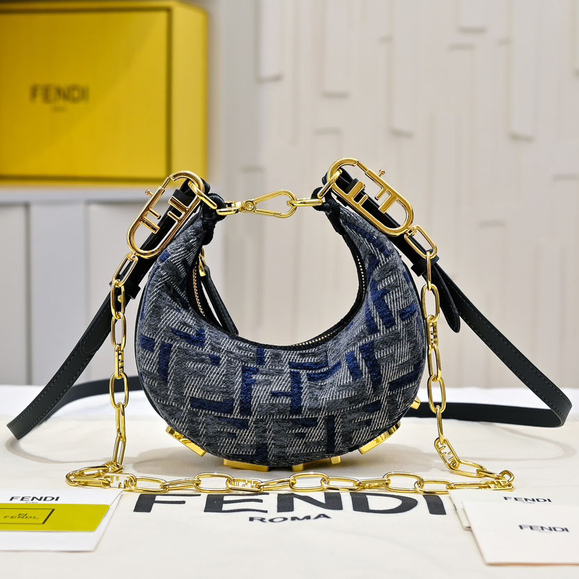 FD Praphy Underarm Bag XX25110535