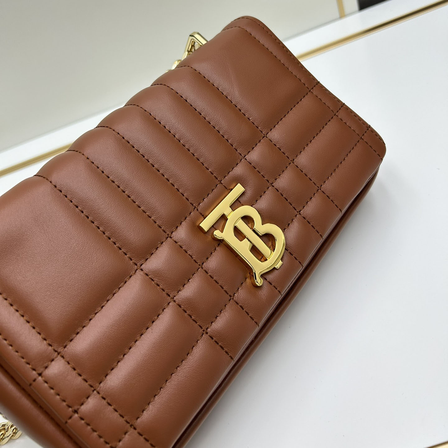 Bur TB Lola XX25110550