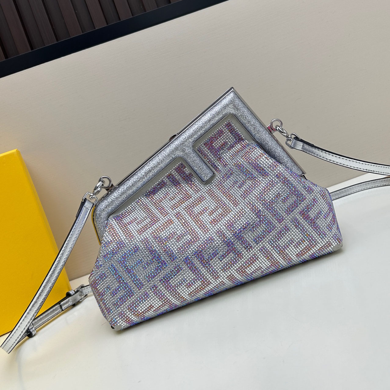 FD Rhinestone First Shoulder Bag XX25110522