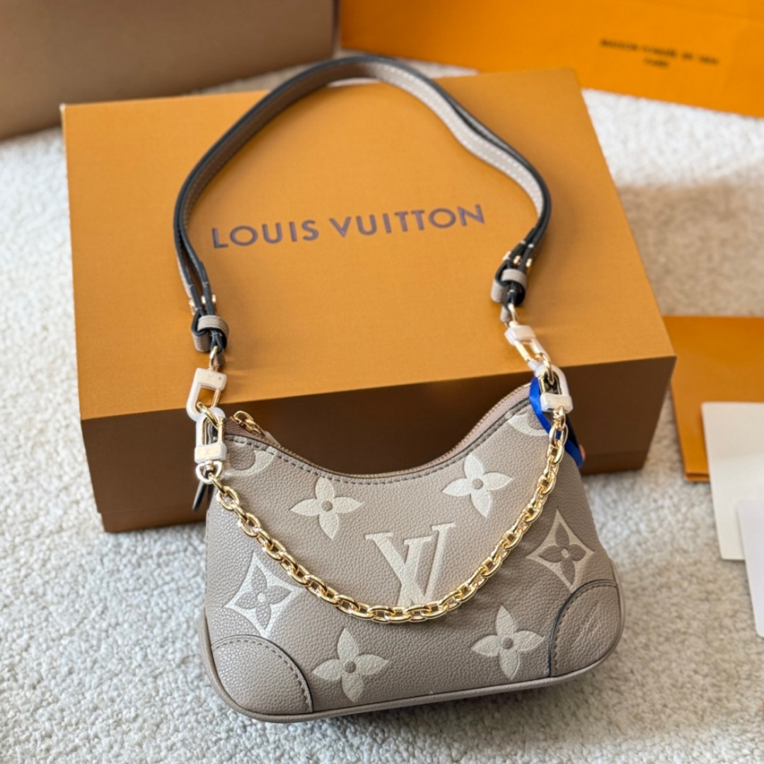 LV  Loop Women's Underarm Bag YV25110508