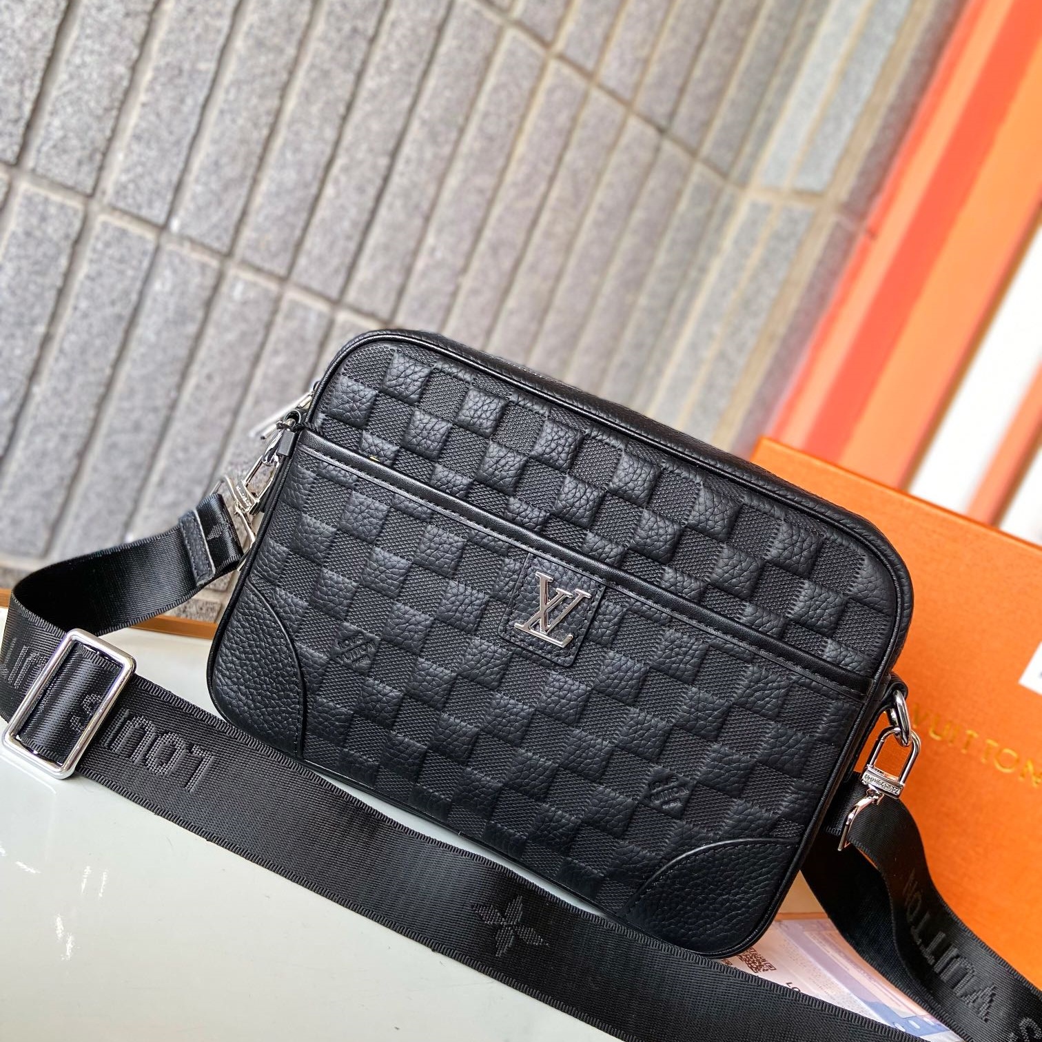 LV Damier Embossed Grained Calfskin Men's Crossbody Bag YV25110504