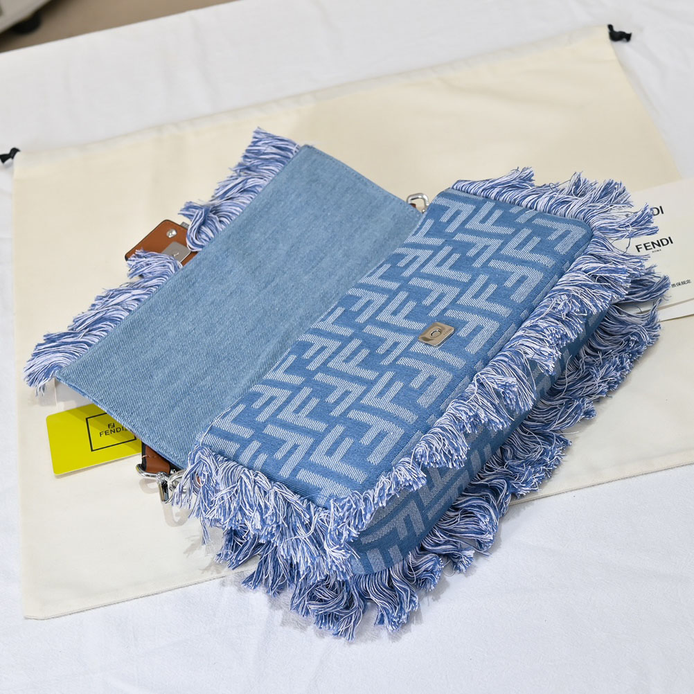 FD 25New Denim Canvas Fringe Shoulder Bag XX25110511