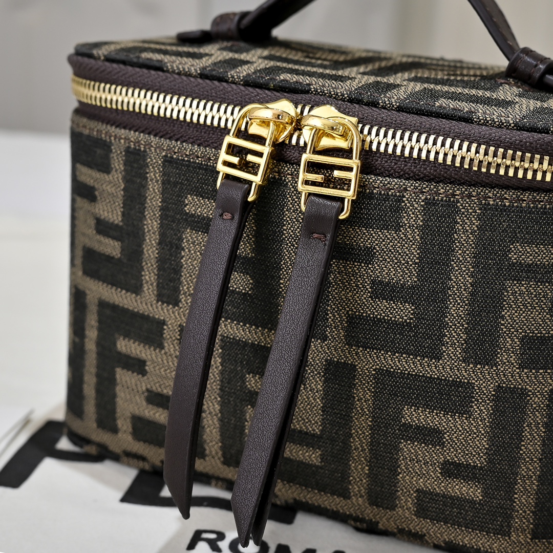 FD Classic Makeup Bag XX25110521