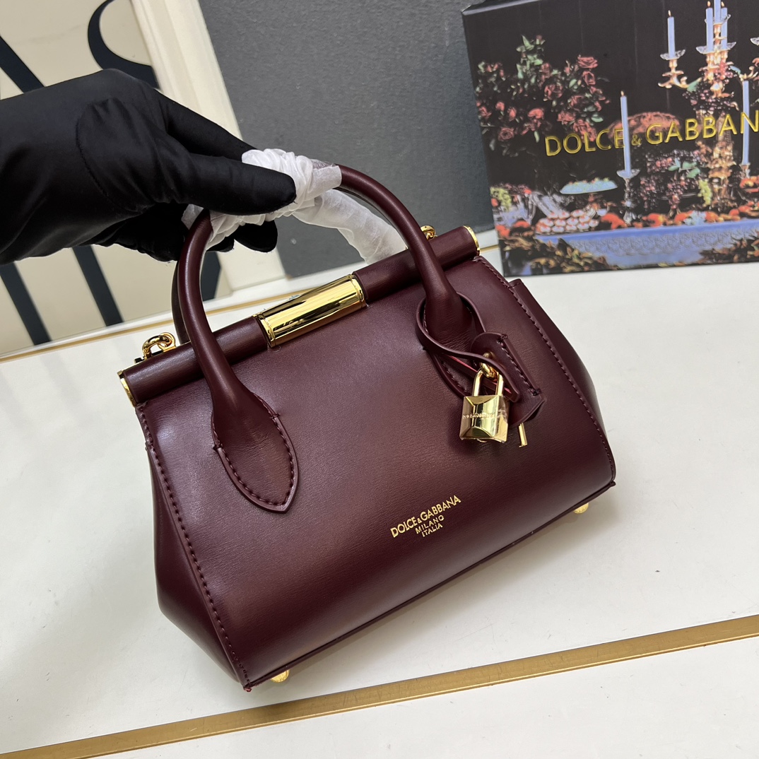D&G 25 New Handbag AM25110635