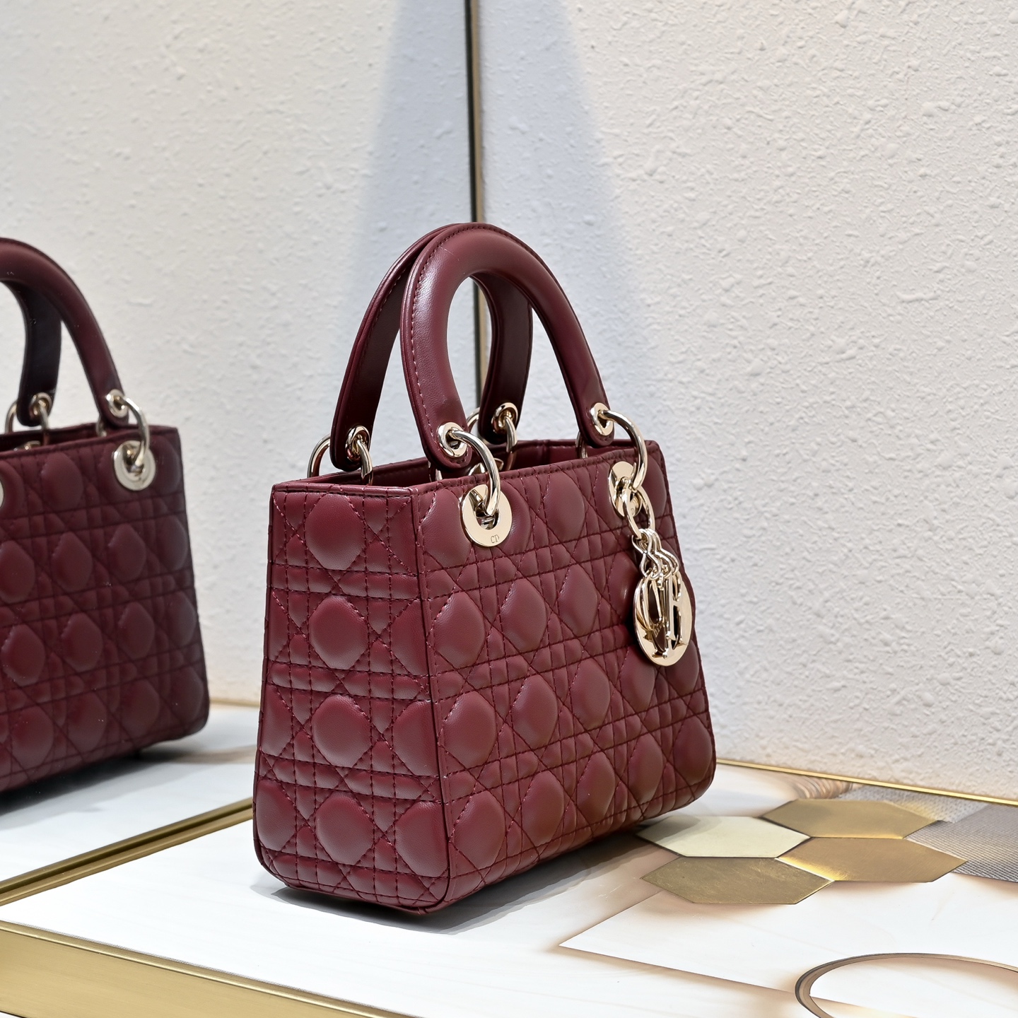 CD My Lady - Letter Logo Shoulder Piece AM25110616