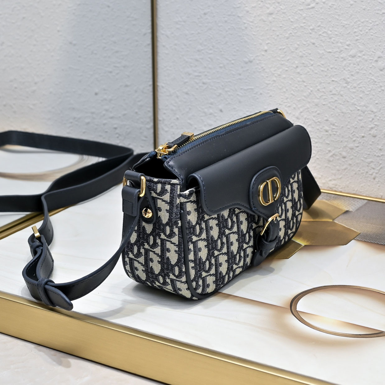 CD Bobby Zipped Bag AM25110609