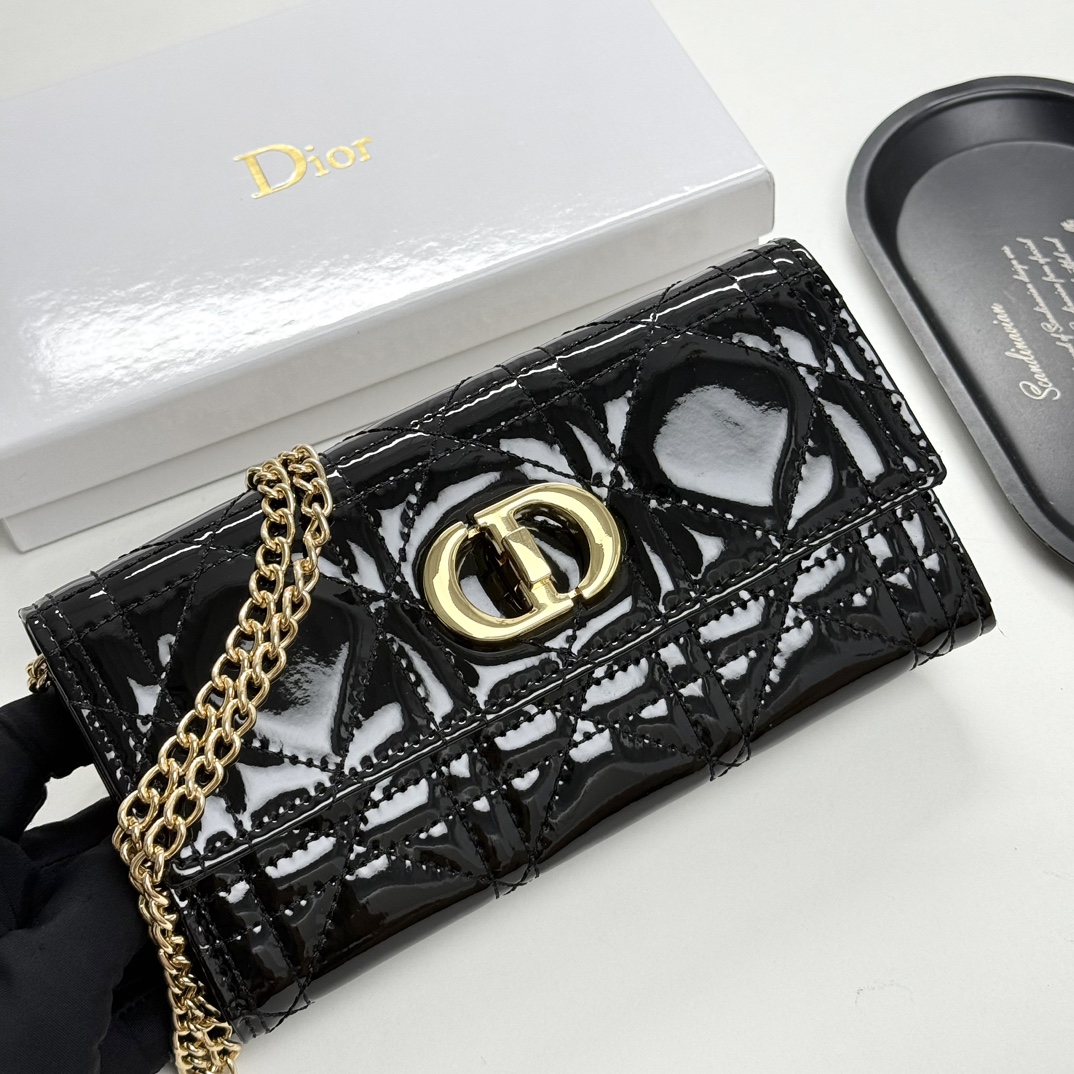 CD Long Wallet with Chain AM25110618