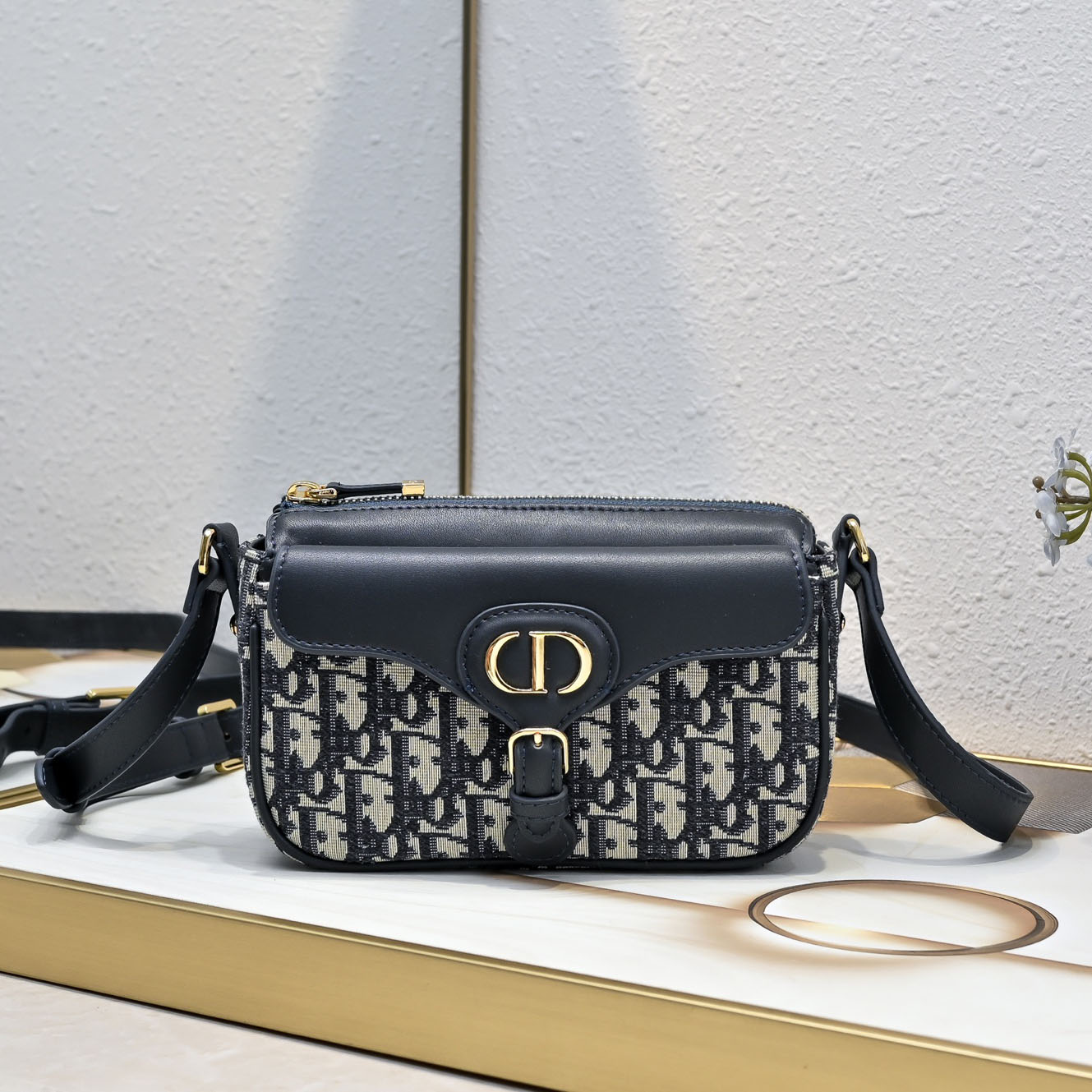 CD Bobby Zipped Bag AM25110609