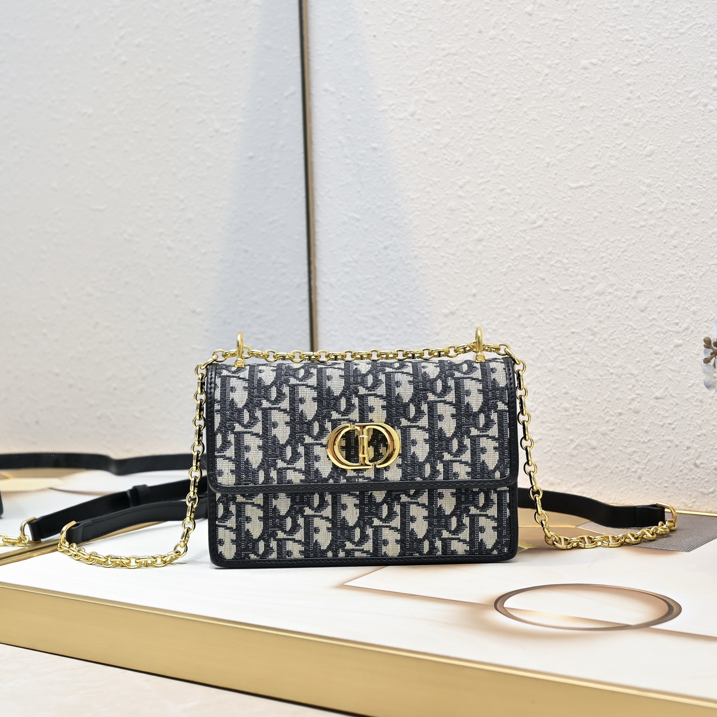 CD Miss Caro Chain Handbag-Small AM25110612