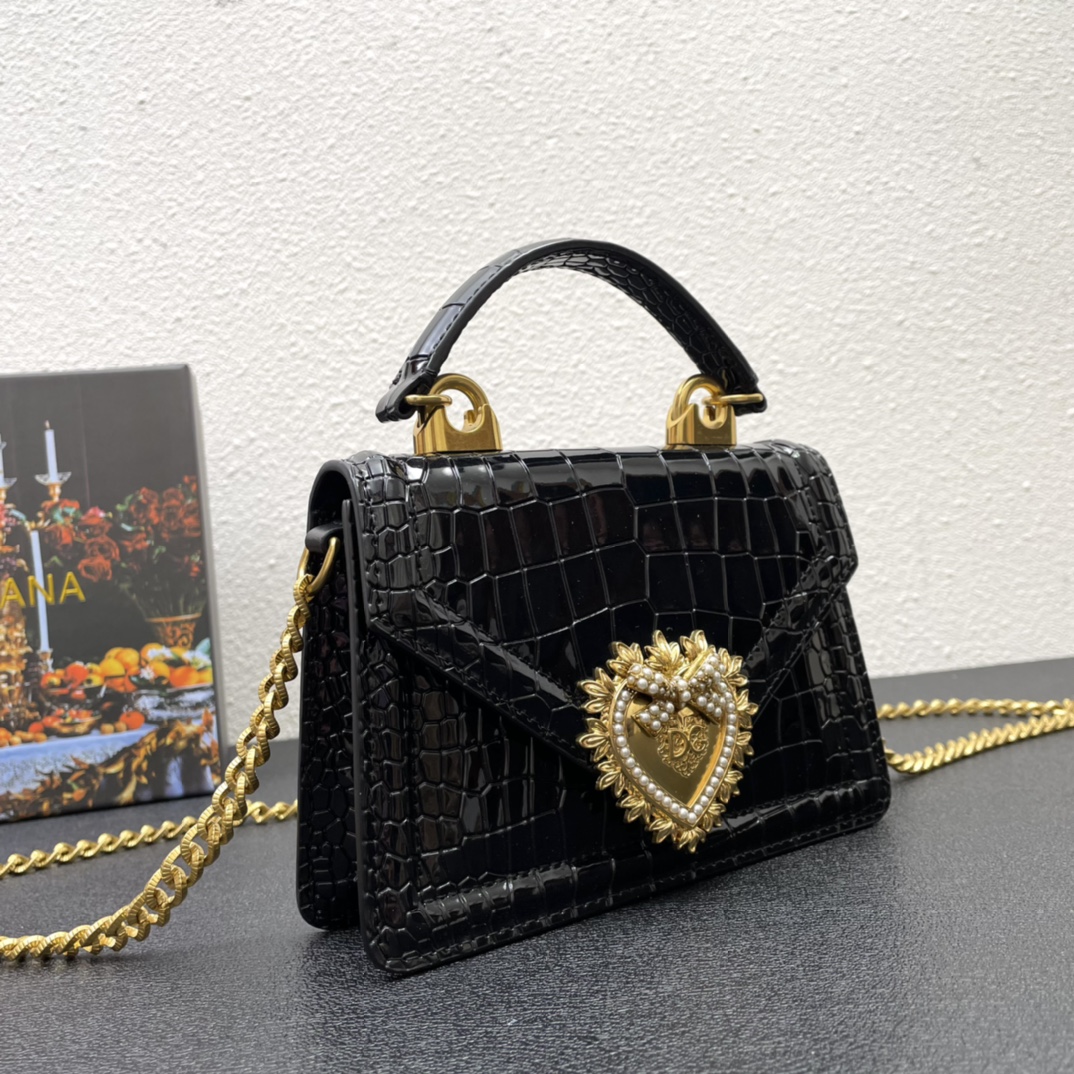 D&G Heart Bow Logo Plaque Tote Bag AM25110619