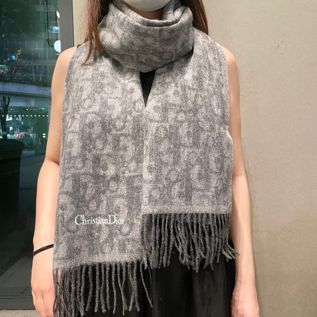 CD Oblique Print Knitted Scarf NG111002