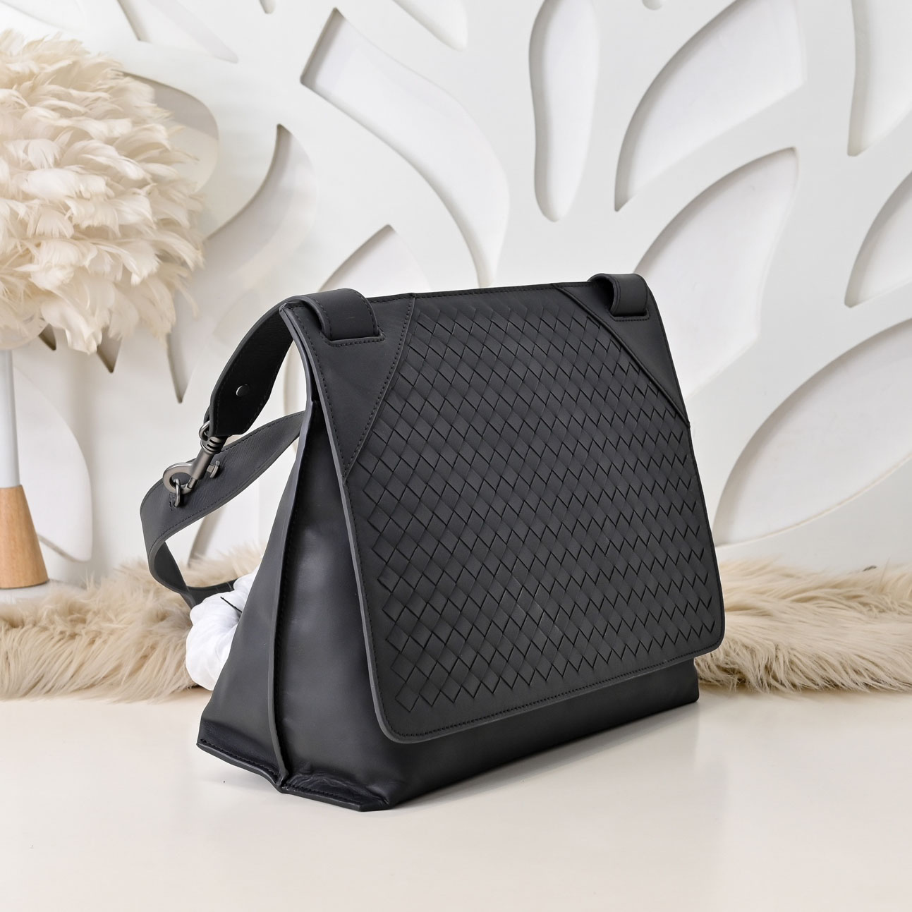 BV 25New Men's Crossbody Bag NG101025